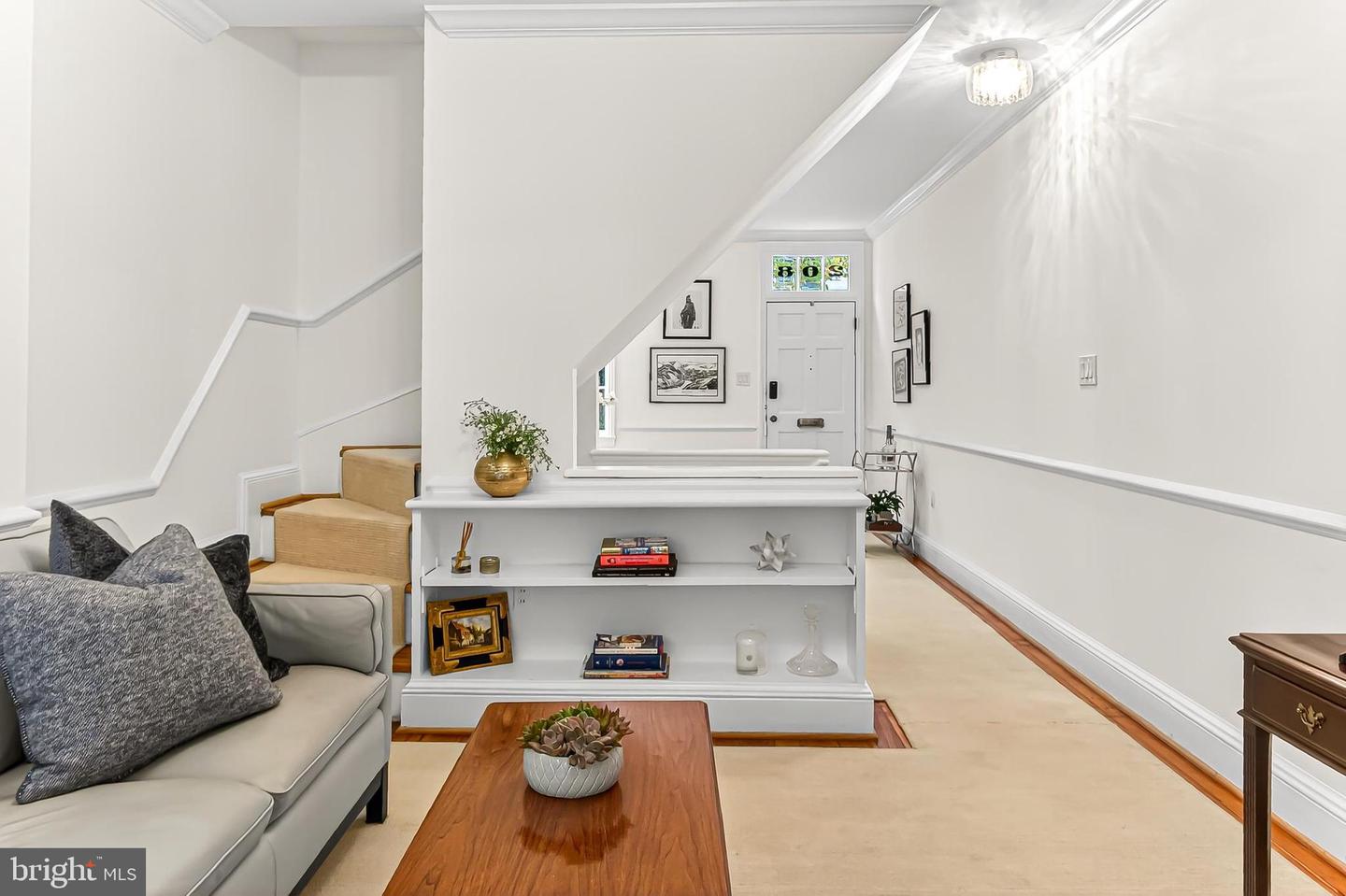 208 S LEE ST, ALEXANDRIA, Virginia 22314, 2 Bedrooms Bedrooms, ,1 BathroomBathrooms,Residential,For sale,208 S LEE ST,VAAX2051162 MLS # VAAX2051162