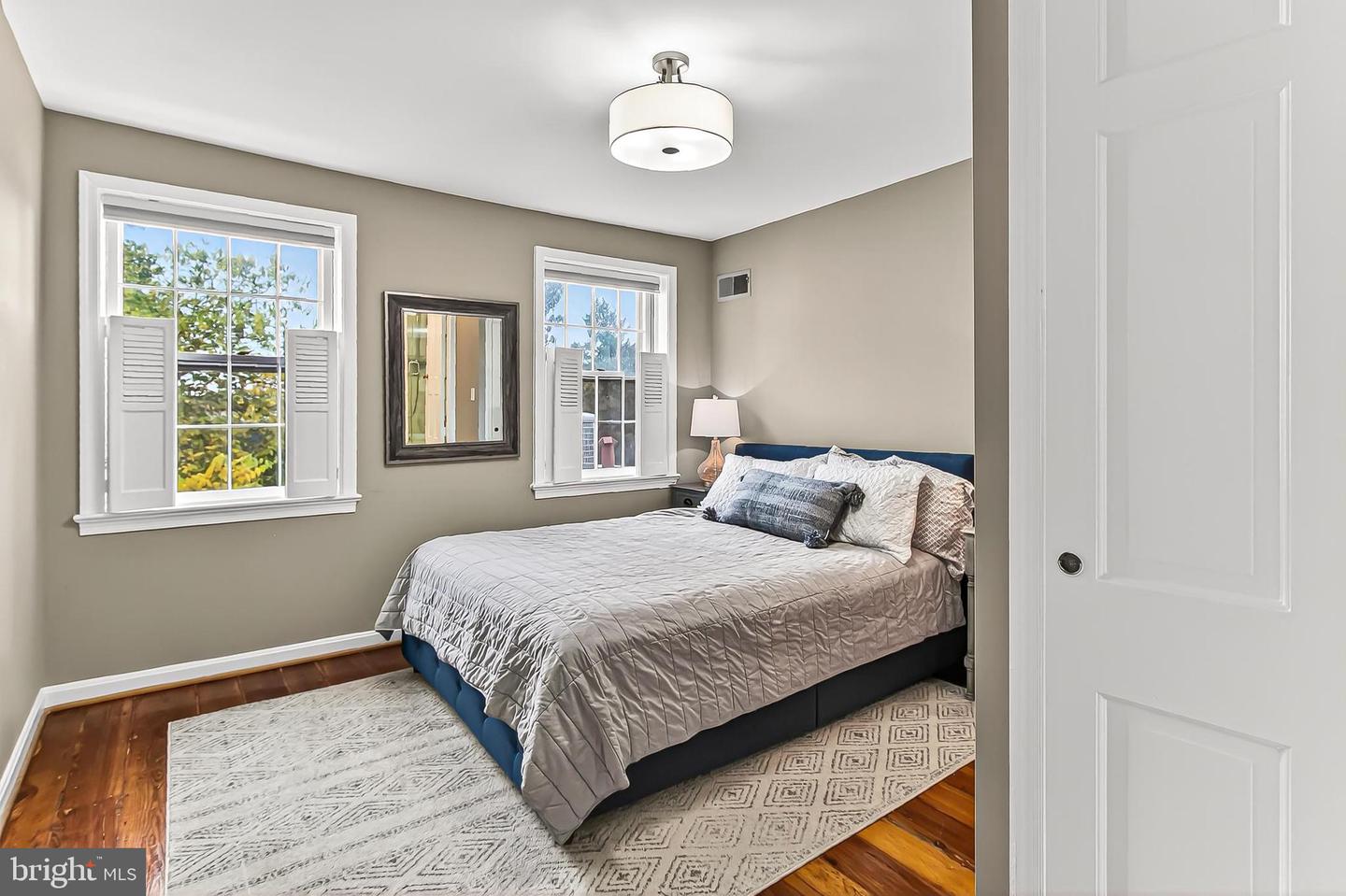 208 S LEE ST, ALEXANDRIA, Virginia 22314, 2 Bedrooms Bedrooms, ,1 BathroomBathrooms,Residential,For sale,208 S LEE ST,VAAX2051162 MLS # VAAX2051162