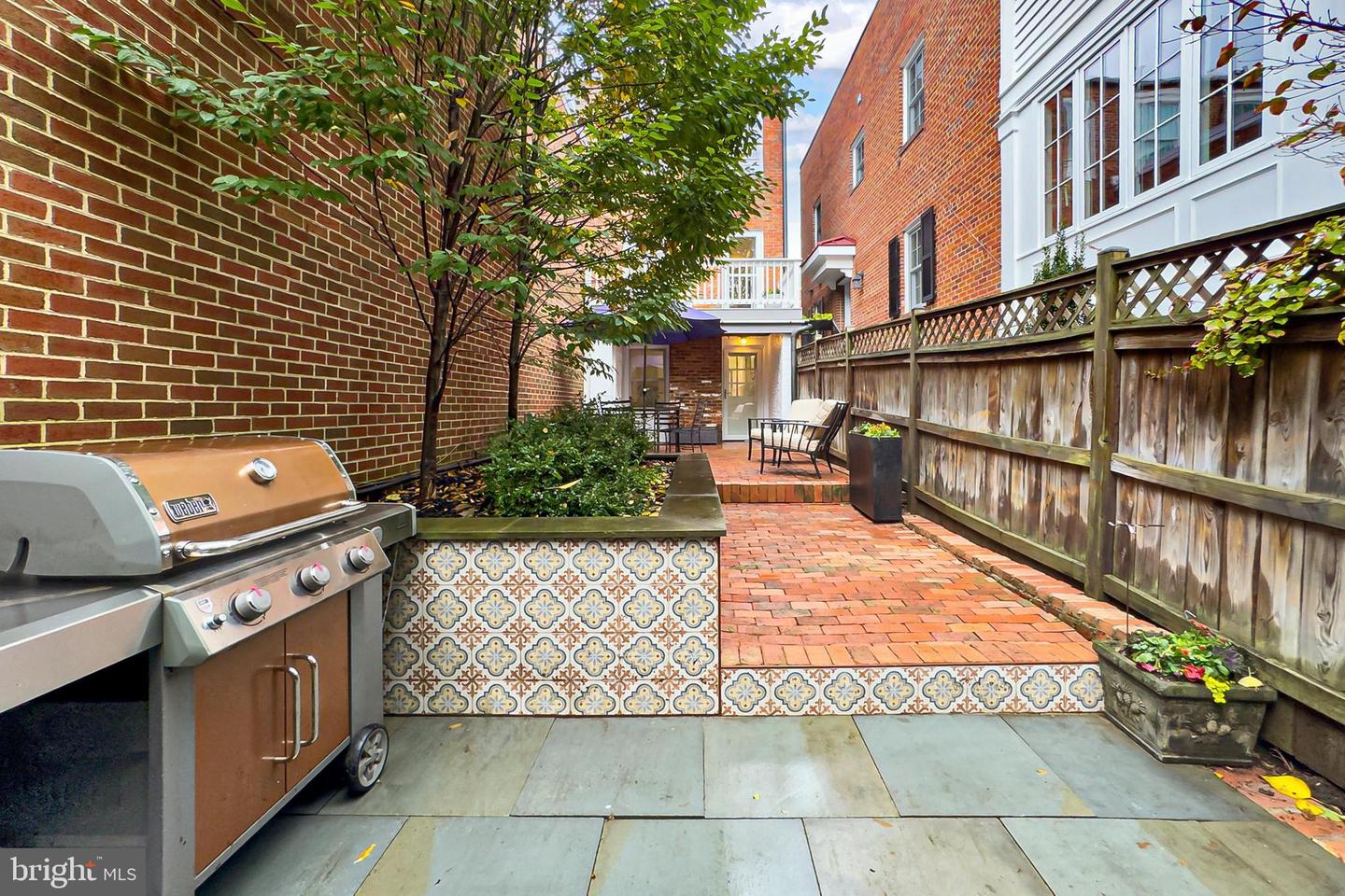 208 S LEE ST, ALEXANDRIA, Virginia 22314, 2 Bedrooms Bedrooms, ,1 BathroomBathrooms,Residential,For sale,208 S LEE ST,VAAX2051162 MLS # VAAX2051162