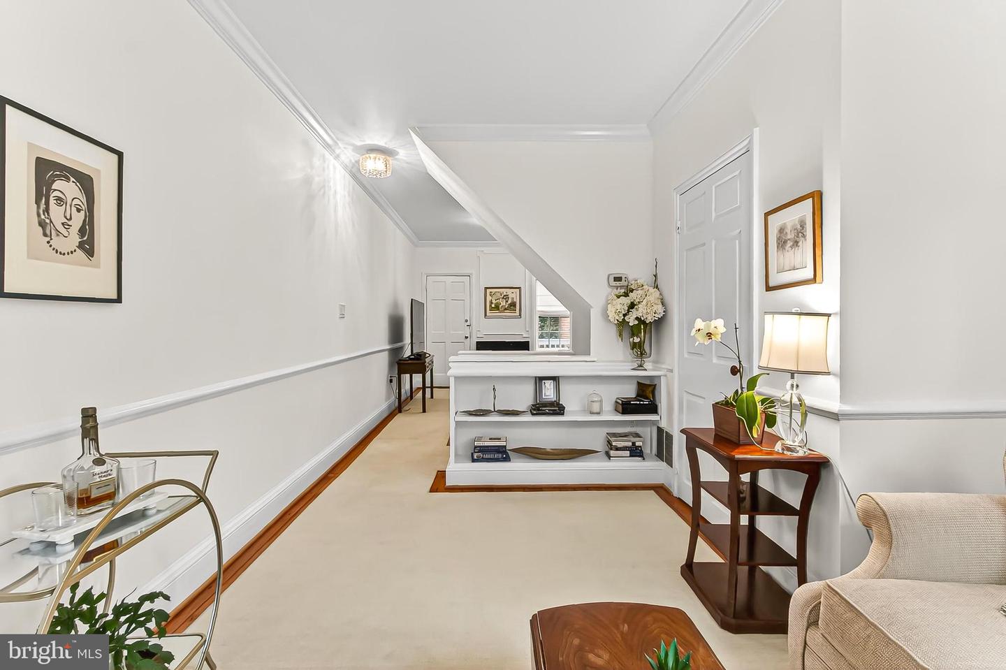 208 S LEE ST, ALEXANDRIA, Virginia 22314, 2 Bedrooms Bedrooms, ,1 BathroomBathrooms,Residential,For sale,208 S LEE ST,VAAX2051162 MLS # VAAX2051162