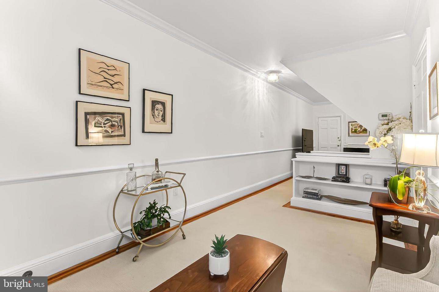 208 S LEE ST, ALEXANDRIA, Virginia 22314, 2 Bedrooms Bedrooms, ,1 BathroomBathrooms,Residential,For sale,208 S LEE ST,VAAX2051162 MLS # VAAX2051162