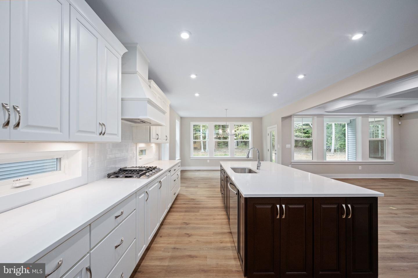 8761 SOUTHERN OAKS PL, LORTON, Virginia 22079, 6 Bedrooms Bedrooms, ,5 BathroomsBathrooms,Residential,For sale,8761 SOUTHERN OAKS PL,VAFX2276532 MLS # VAFX2276532 8761 SOUTHERN OAKS PL, LORTON, Virginia 22079, 6 Bedrooms Bedrooms, ,5 BathroomsBathrooms,Residential,For sale,8761 SOUTHERN OAKS PL,VAFX2276532 MLS # VAFX2276532