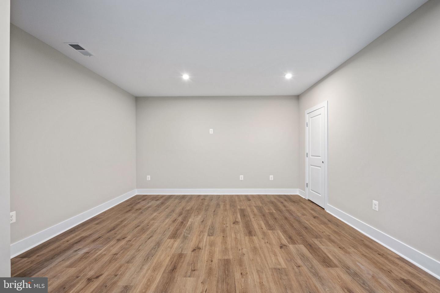 8761 SOUTHERN OAKS PL, LORTON, Virginia 22079, 6 Bedrooms Bedrooms, ,5 BathroomsBathrooms,Residential,For sale,8761 SOUTHERN OAKS PL,VAFX2276532 MLS # VAFX2276532 8761 SOUTHERN OAKS PL, LORTON, Virginia 22079, 6 Bedrooms Bedrooms, ,5 BathroomsBathrooms,Residential,For sale,8761 SOUTHERN OAKS PL,VAFX2276532 MLS # VAFX2276532