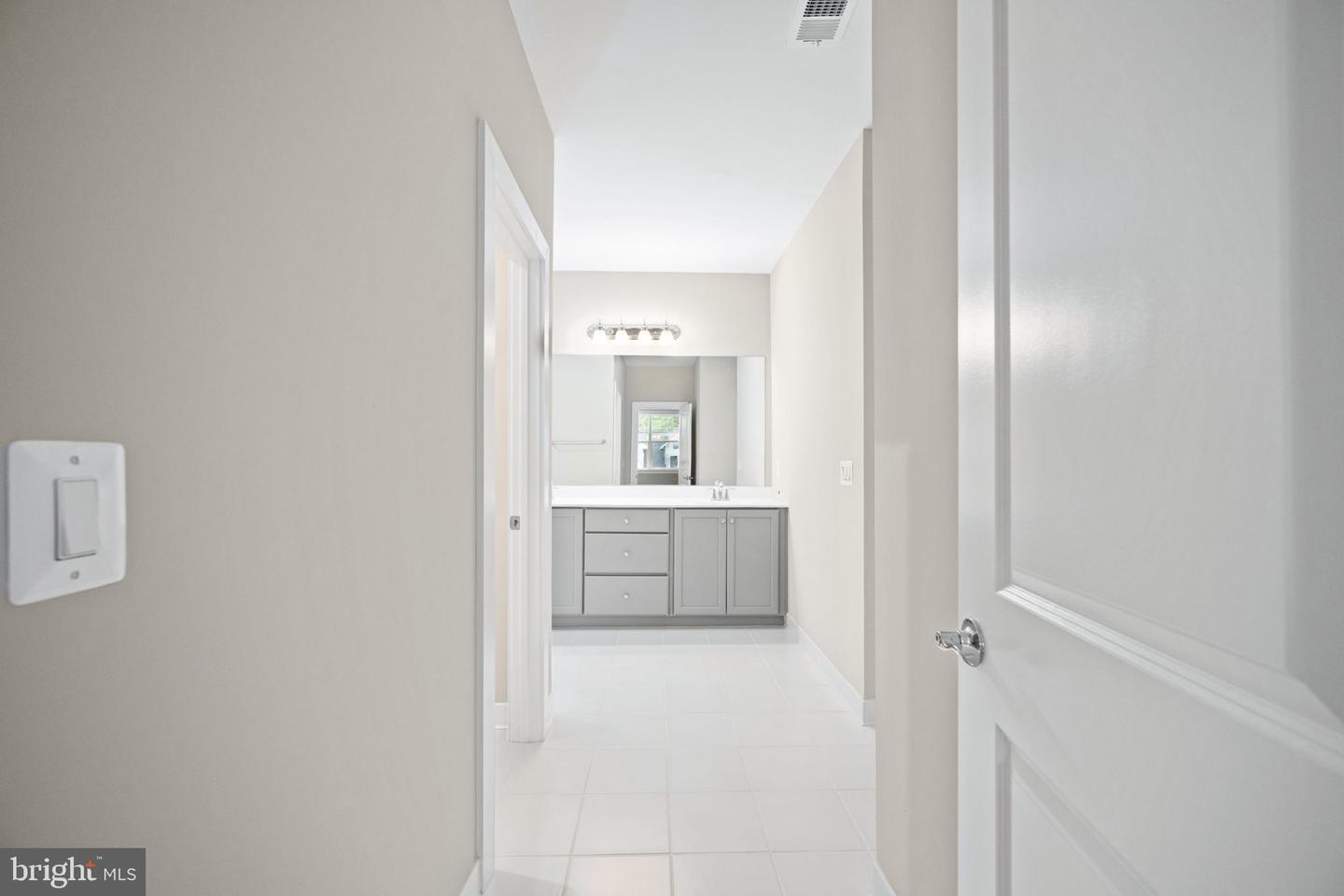 8761 SOUTHERN OAKS PL, LORTON, Virginia 22079, 6 Bedrooms Bedrooms, ,5 BathroomsBathrooms,Residential,For sale,8761 SOUTHERN OAKS PL,VAFX2276532 MLS # VAFX2276532 8761 SOUTHERN OAKS PL, LORTON, Virginia 22079, 6 Bedrooms Bedrooms, ,5 BathroomsBathrooms,Residential,For sale,8761 SOUTHERN OAKS PL,VAFX2276532 MLS # VAFX2276532