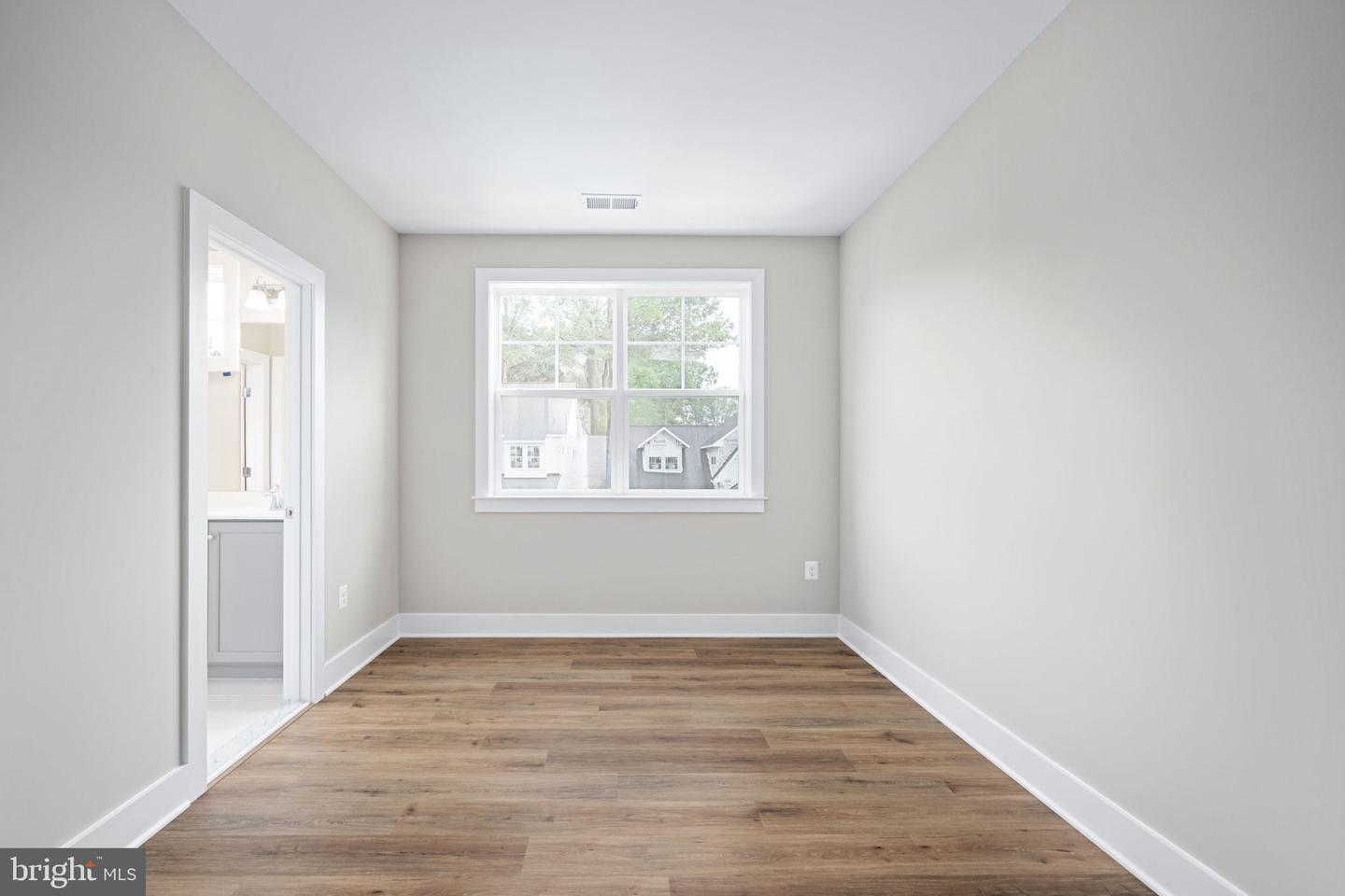 8761 SOUTHERN OAKS PL, LORTON, Virginia 22079, 6 Bedrooms Bedrooms, ,5 BathroomsBathrooms,Residential,For sale,8761 SOUTHERN OAKS PL,VAFX2276532 MLS # VAFX2276532 8761 SOUTHERN OAKS PL, LORTON, Virginia 22079, 6 Bedrooms Bedrooms, ,5 BathroomsBathrooms,Residential,For sale,8761 SOUTHERN OAKS PL,VAFX2276532 MLS # VAFX2276532