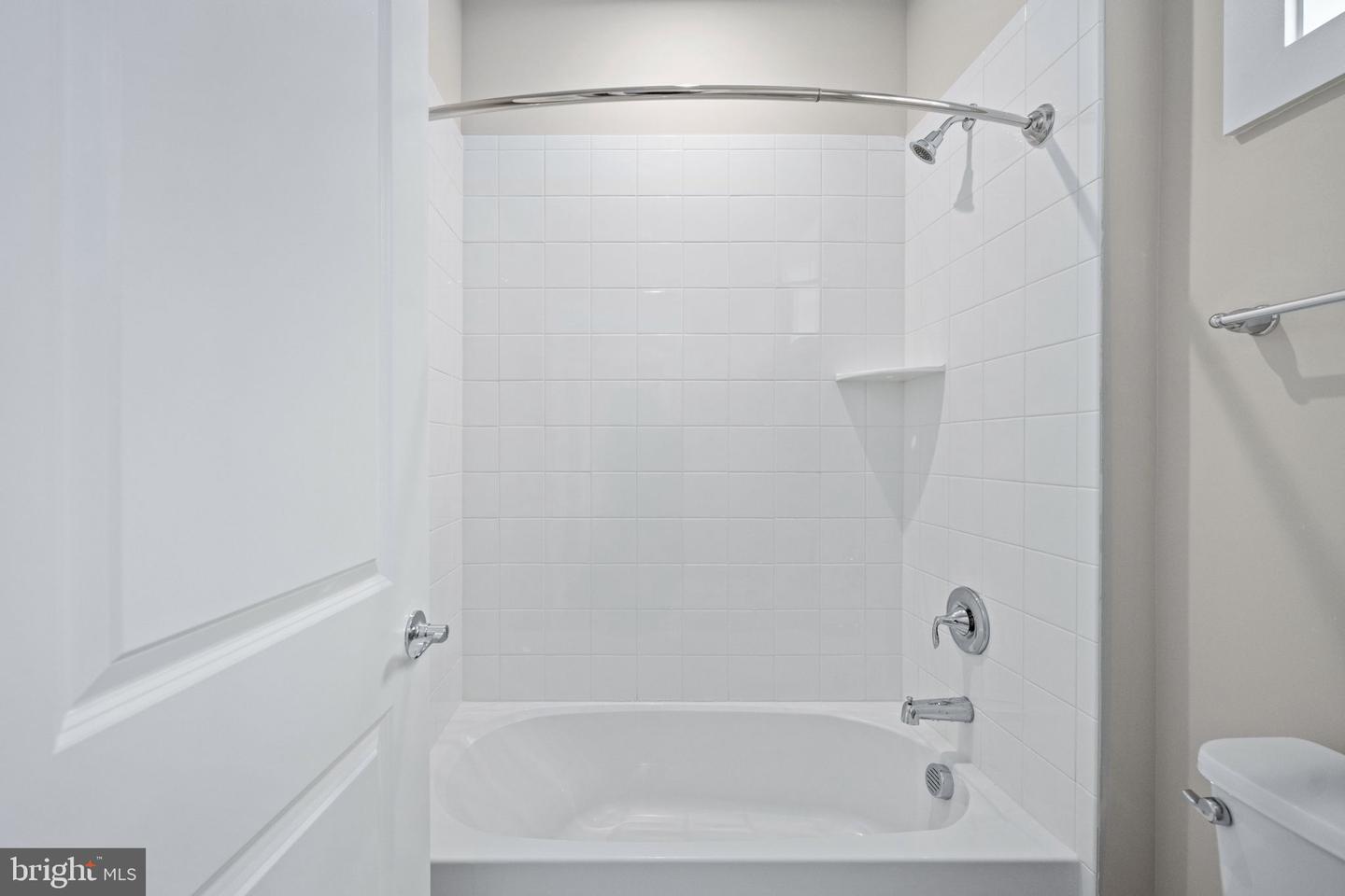 8761 SOUTHERN OAKS PL, LORTON, Virginia 22079, 6 Bedrooms Bedrooms, ,5 BathroomsBathrooms,Residential,For sale,8761 SOUTHERN OAKS PL,VAFX2276532 MLS # VAFX2276532 8761 SOUTHERN OAKS PL, LORTON, Virginia 22079, 6 Bedrooms Bedrooms, ,5 BathroomsBathrooms,Residential,For sale,8761 SOUTHERN OAKS PL,VAFX2276532 MLS # VAFX2276532