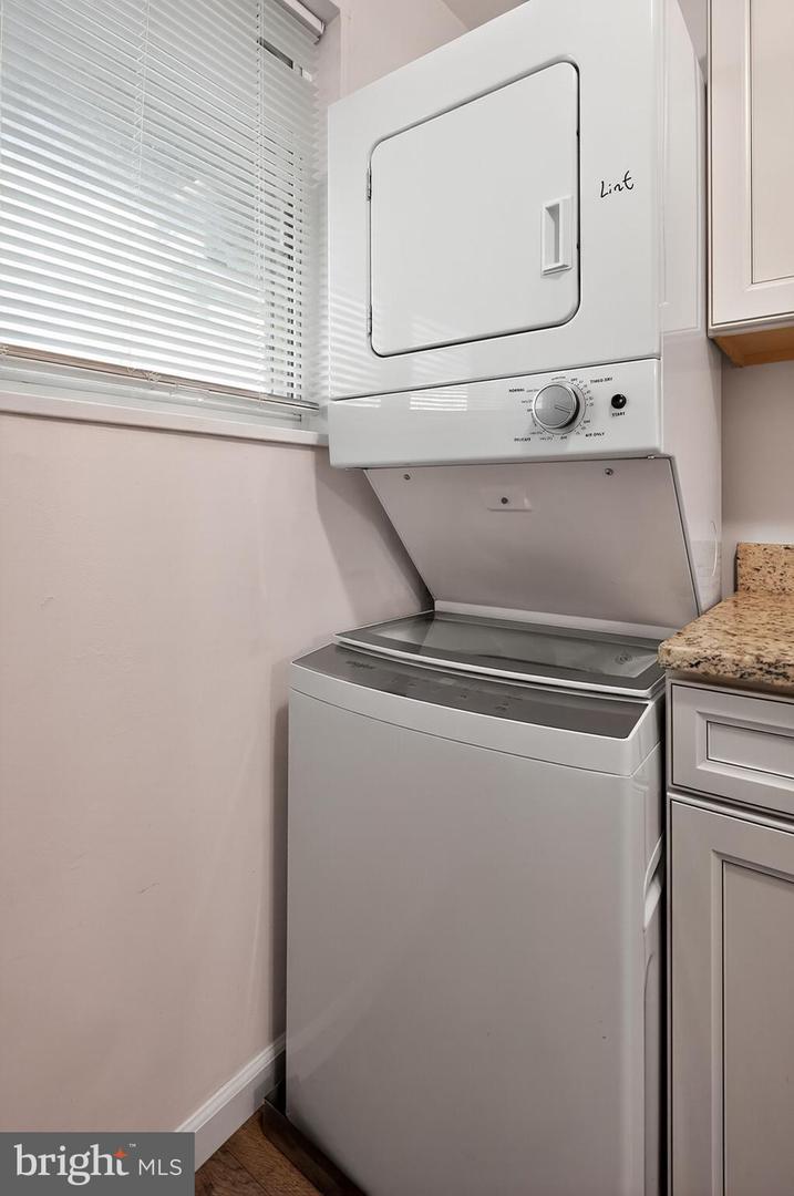 2821 KALMIA LEE CT #302, FALLS CHURCH, Virginia 22042, 1 Bedroom Bedrooms, ,1 BathroomBathrooms,Residential,For sale,2821 KALMIA LEE CT #302,VAFX2276788 MLS # VAFX2276788 2821 KALMIA LEE CT #302, FALLS CHURCH, Virginia 22042, 1 Bedroom Bedrooms, ,1 BathroomBathrooms,Residential,For sale,2821 KALMIA LEE CT #302,VAFX2276788 MLS # VAFX2276788