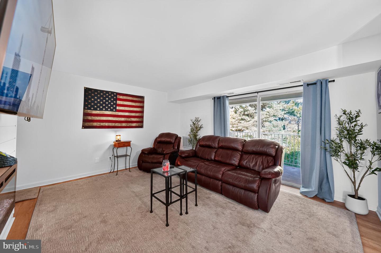 2821 KALMIA LEE CT #302, FALLS CHURCH, Virginia 22042, 1 Bedroom Bedrooms, ,1 BathroomBathrooms,Residential,For sale,2821 KALMIA LEE CT #302,VAFX2276788 MLS # VAFX2276788 2821 KALMIA LEE CT #302, FALLS CHURCH, Virginia 22042, 1 Bedroom Bedrooms, ,1 BathroomBathrooms,Residential,For sale,2821 KALMIA LEE CT #302,VAFX2276788 MLS # VAFX2276788