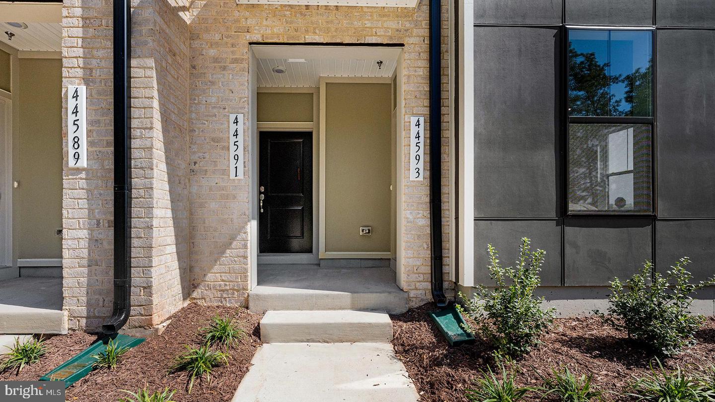 44591 STRABANE TER, ASHBURN, Virginia 20147, 3 Bedrooms Bedrooms, ,2 BathroomsBathrooms,Residential,For sale,44591 STRABANE TER,VALO2110432 MLS # VALO2110432 44591 STRABANE TER, ASHBURN, Virginia 20147, 3 Bedrooms Bedrooms, ,2 BathroomsBathrooms,Residential,For sale,44591 STRABANE TER,VALO2110432 MLS # VALO2110432