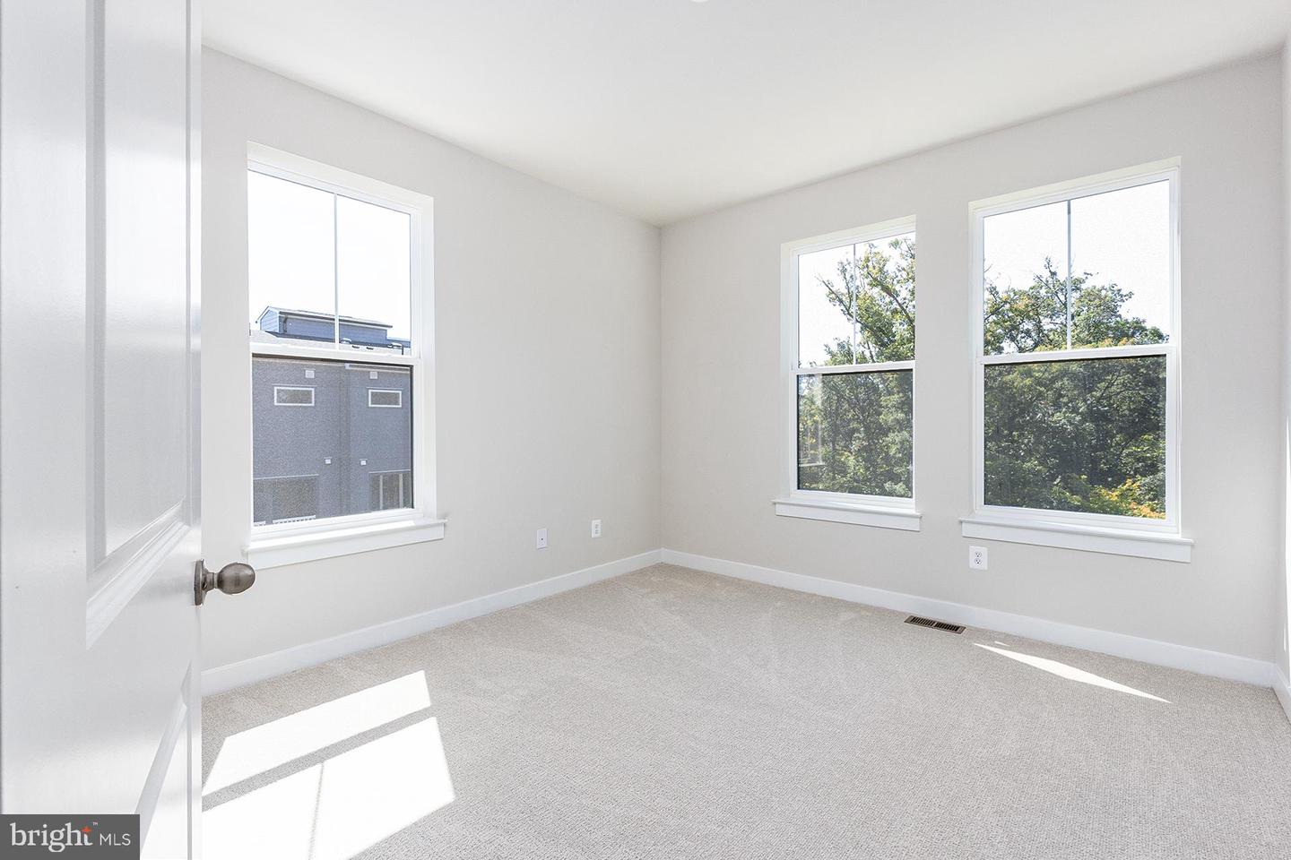 44591 STRABANE TER, ASHBURN, Virginia 20147, 3 Bedrooms Bedrooms, ,2 BathroomsBathrooms,Residential,For sale,44591 STRABANE TER,VALO2110432 MLS # VALO2110432 44591 STRABANE TER, ASHBURN, Virginia 20147, 3 Bedrooms Bedrooms, ,2 BathroomsBathrooms,Residential,For sale,44591 STRABANE TER,VALO2110432 MLS # VALO2110432