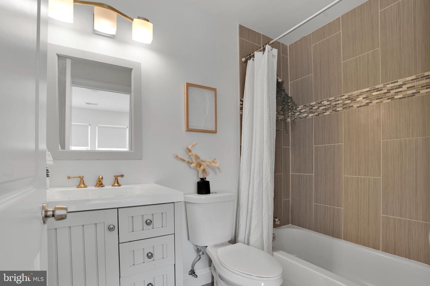 5132 7TH ST NW, WASHINGTON, District Of Columbia 20011, 3 Bedrooms Bedrooms, ,3 BathroomsBathrooms,Residential,For sale,5132 7TH ST NW,DCDC2230192 MLS # DCDC2230192 5132 7TH ST NW, WASHINGTON, District Of Columbia 20011, 3 Bedrooms Bedrooms, ,3 BathroomsBathrooms,Residential,For sale,5132 7TH ST NW,DCDC2230192 MLS # DCDC2230192