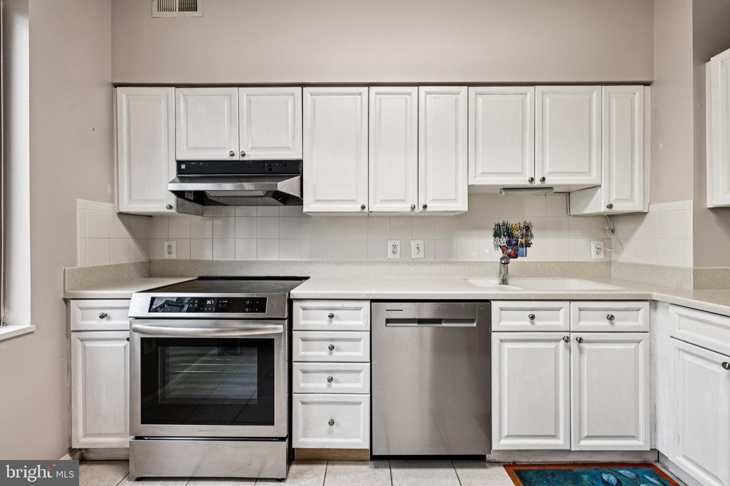 19375 CYPRESS RIDGE #708, LEESBURG, Virginia 20176, 2 Bedrooms Bedrooms, 10 Rooms Rooms,2 BathroomsBathrooms,Residential,For sale,19375 CYPRESS RIDGE #708,VALO2110470 MLS # VALO2110470 19375 CYPRESS RIDGE #708, LEESBURG, Virginia 20176, 2 Bedrooms Bedrooms, 10 Rooms Rooms,2 BathroomsBathrooms,Residential,For sale,19375 CYPRESS RIDGE #708,VALO2110470 MLS # VALO2110470