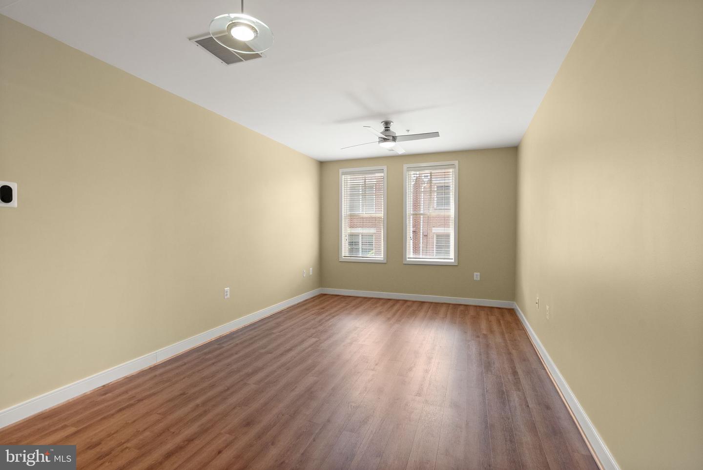 181 E REED AVE #206, ALEXANDRIA, Virginia 22305, 1 Bedroom Bedrooms, ,1 BathroomBathrooms,Residential,For sale,181 E REED AVE #206,VAAX2051482 MLS # VAAX2051482 181 E REED AVE #206, ALEXANDRIA, Virginia 22305, 1 Bedroom Bedrooms, ,1 BathroomBathrooms,Residential,For sale,181 E REED AVE #206,VAAX2051482 MLS # VAAX2051482
