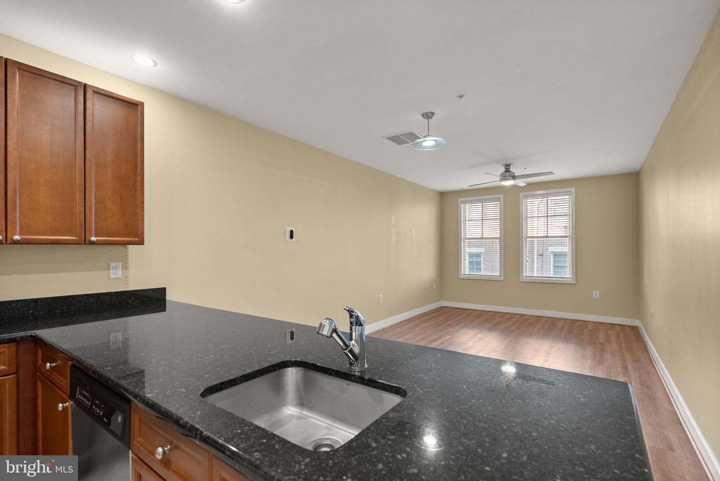 181 E REED AVE #206, ALEXANDRIA, Virginia 22305, 1 Bedroom Bedrooms, ,1 BathroomBathrooms,Residential,For sale,181 E REED AVE #206,VAAX2051482 MLS # VAAX2051482 181 E REED AVE #206, ALEXANDRIA, Virginia 22305, 1 Bedroom Bedrooms, ,1 BathroomBathrooms,Residential,For sale,181 E REED AVE #206,VAAX2051482 MLS # VAAX2051482