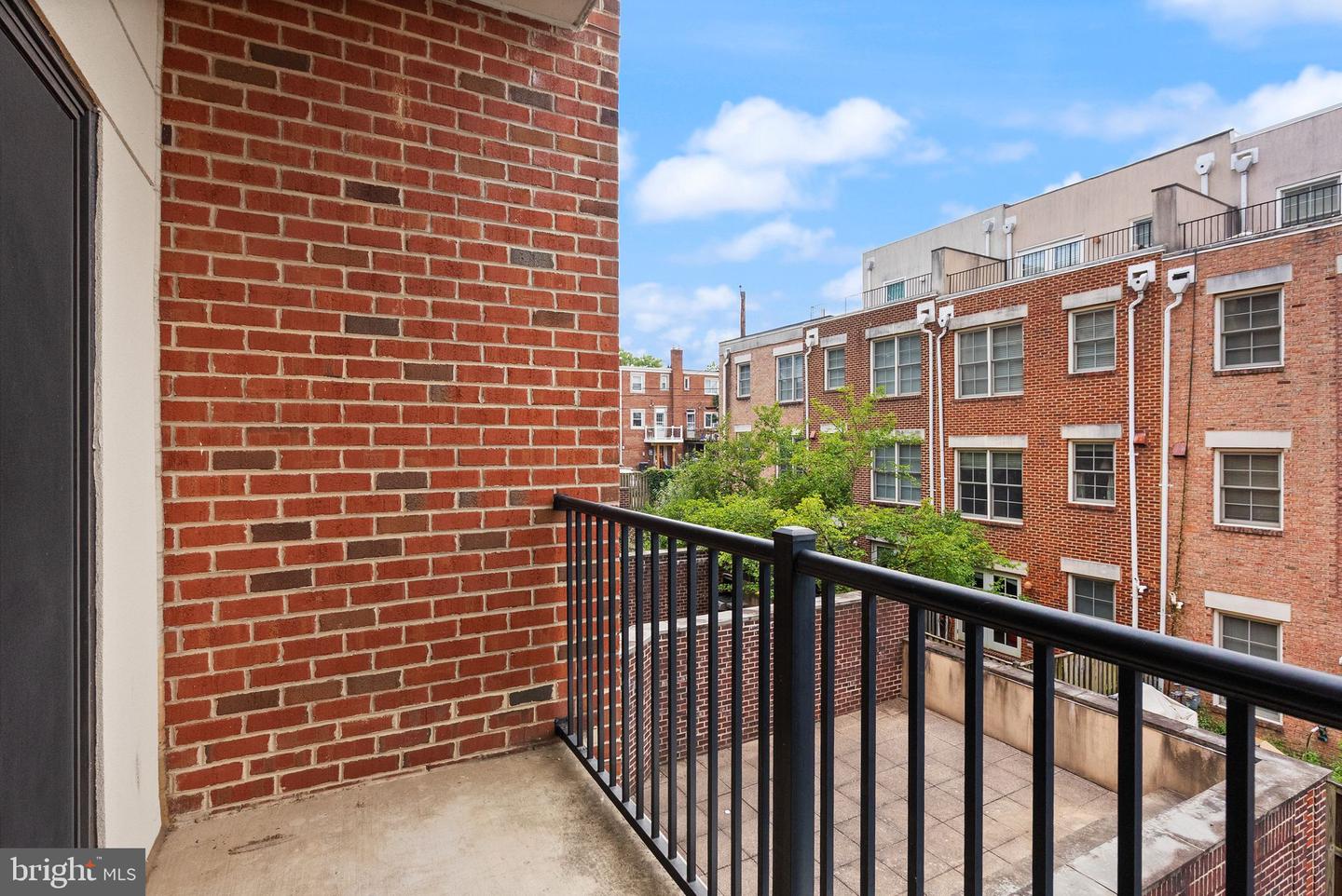 181 E REED AVE #206, ALEXANDRIA, Virginia 22305, 1 Bedroom Bedrooms, ,1 BathroomBathrooms,Residential,For sale,181 E REED AVE #206,VAAX2051482 MLS # VAAX2051482 181 E REED AVE #206, ALEXANDRIA, Virginia 22305, 1 Bedroom Bedrooms, ,1 BathroomBathrooms,Residential,For sale,181 E REED AVE #206,VAAX2051482 MLS # VAAX2051482