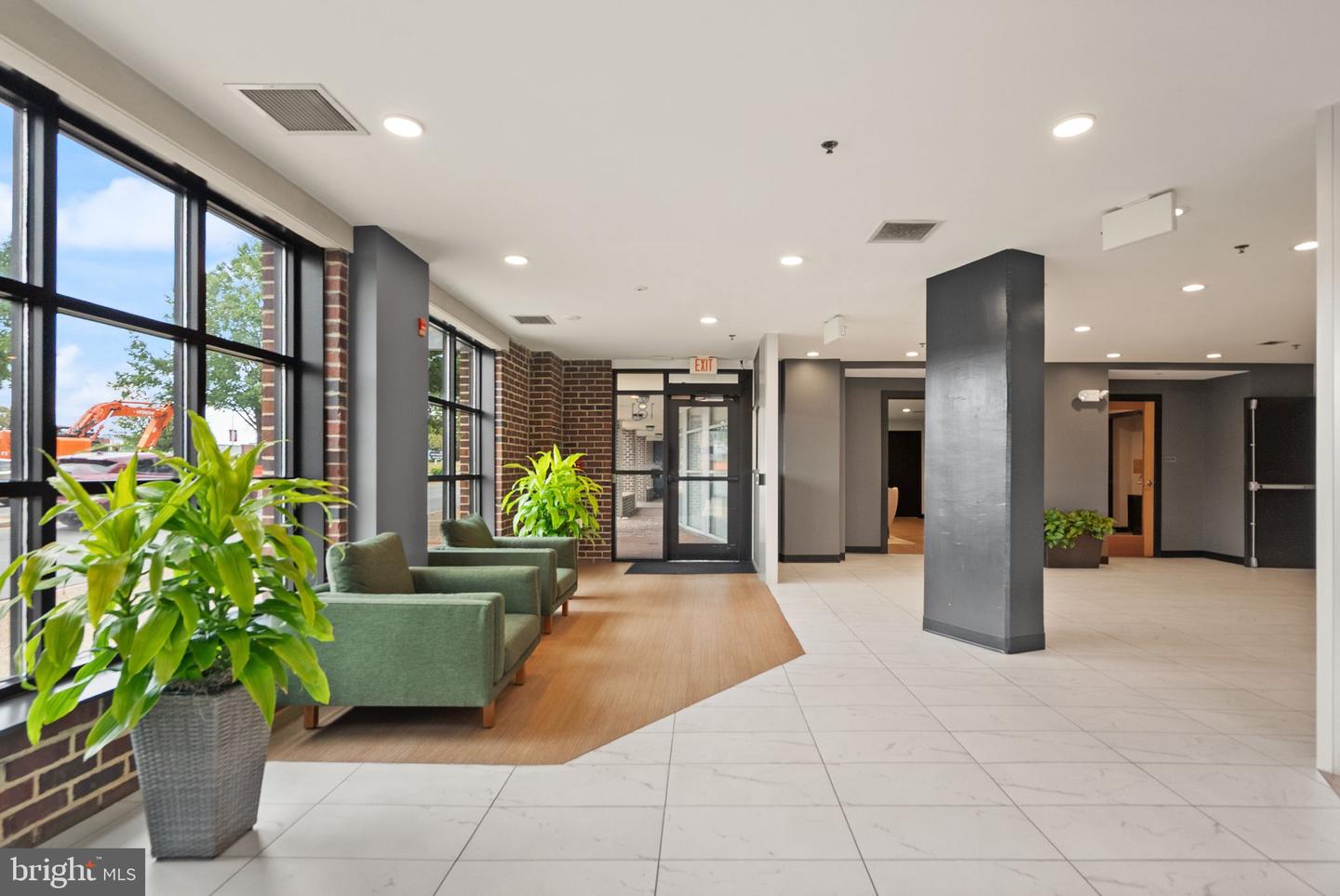 181 E REED AVE #206, ALEXANDRIA, Virginia 22305, 1 Bedroom Bedrooms, ,1 BathroomBathrooms,Residential,For sale,181 E REED AVE #206,VAAX2051482 MLS # VAAX2051482 181 E REED AVE #206, ALEXANDRIA, Virginia 22305, 1 Bedroom Bedrooms, ,1 BathroomBathrooms,Residential,For sale,181 E REED AVE #206,VAAX2051482 MLS # VAAX2051482