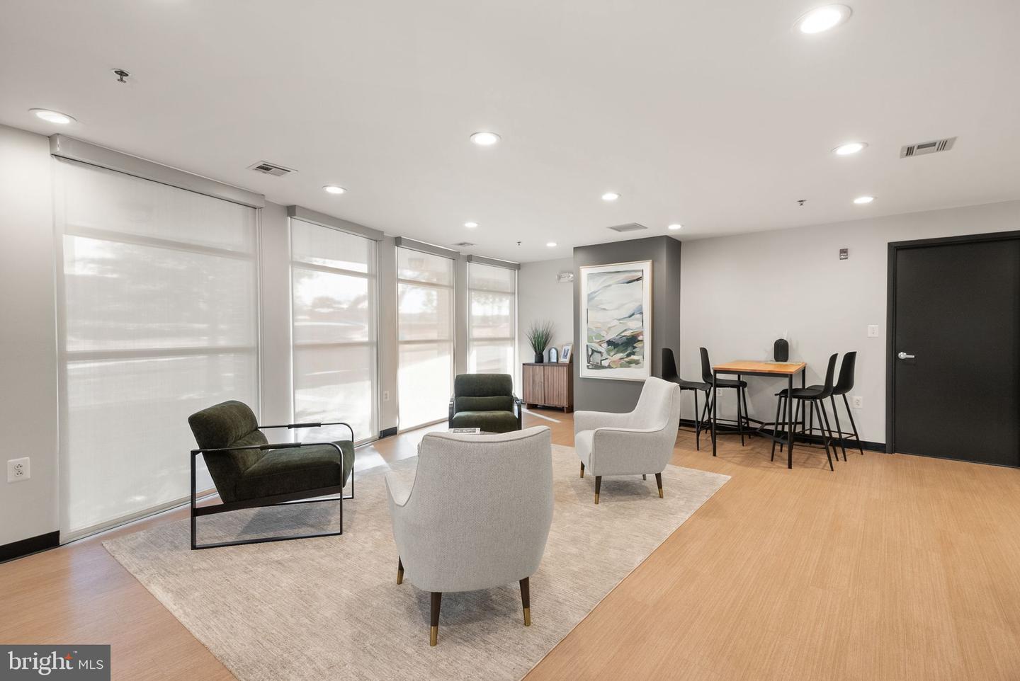 181 E REED AVE #206, ALEXANDRIA, Virginia 22305, 1 Bedroom Bedrooms, ,1 BathroomBathrooms,Residential,For sale,181 E REED AVE #206,VAAX2051482 MLS # VAAX2051482 181 E REED AVE #206, ALEXANDRIA, Virginia 22305, 1 Bedroom Bedrooms, ,1 BathroomBathrooms,Residential,For sale,181 E REED AVE #206,VAAX2051482 MLS # VAAX2051482