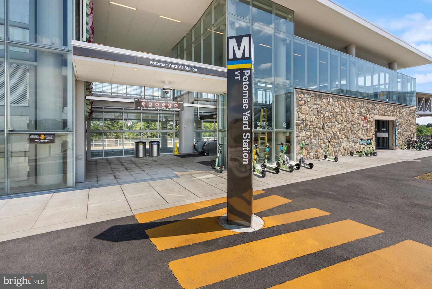 181 E REED AVE #206, ALEXANDRIA, Virginia 22305, 1 Bedroom Bedrooms, ,1 BathroomBathrooms,Residential,For sale,181 E REED AVE #206,VAAX2051482 MLS # VAAX2051482 181 E REED AVE #206, ALEXANDRIA, Virginia 22305, 1 Bedroom Bedrooms, ,1 BathroomBathrooms,Residential,For sale,181 E REED AVE #206,VAAX2051482 MLS # VAAX2051482