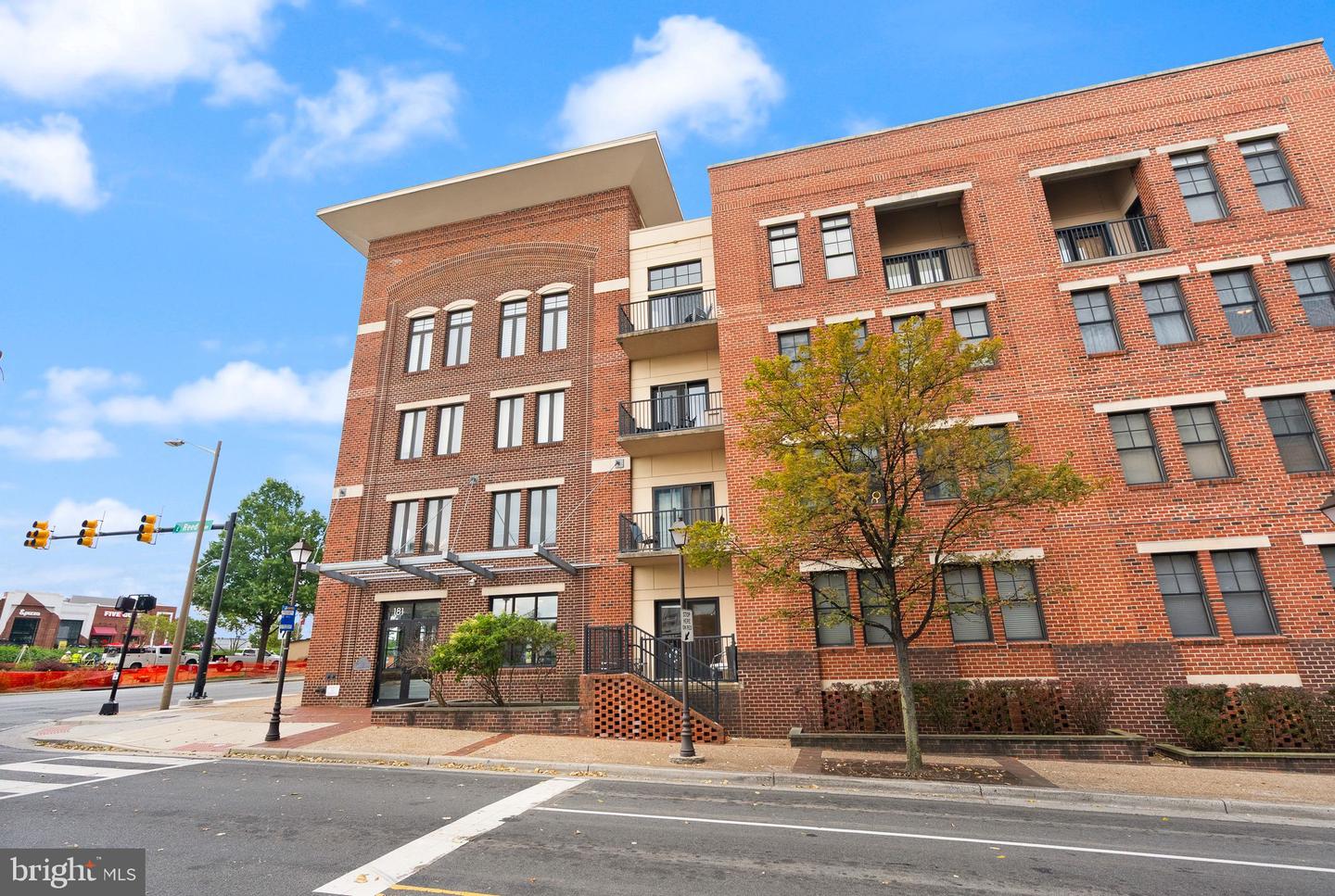 181 E REED AVE #206, ALEXANDRIA, Virginia 22305, 1 Bedroom Bedrooms, ,1 BathroomBathrooms,Residential,For sale,181 E REED AVE #206,VAAX2051482 MLS # VAAX2051482 181 E REED AVE #206, ALEXANDRIA, Virginia 22305, 1 Bedroom Bedrooms, ,1 BathroomBathrooms,Residential,For sale,181 E REED AVE #206,VAAX2051482 MLS # VAAX2051482
