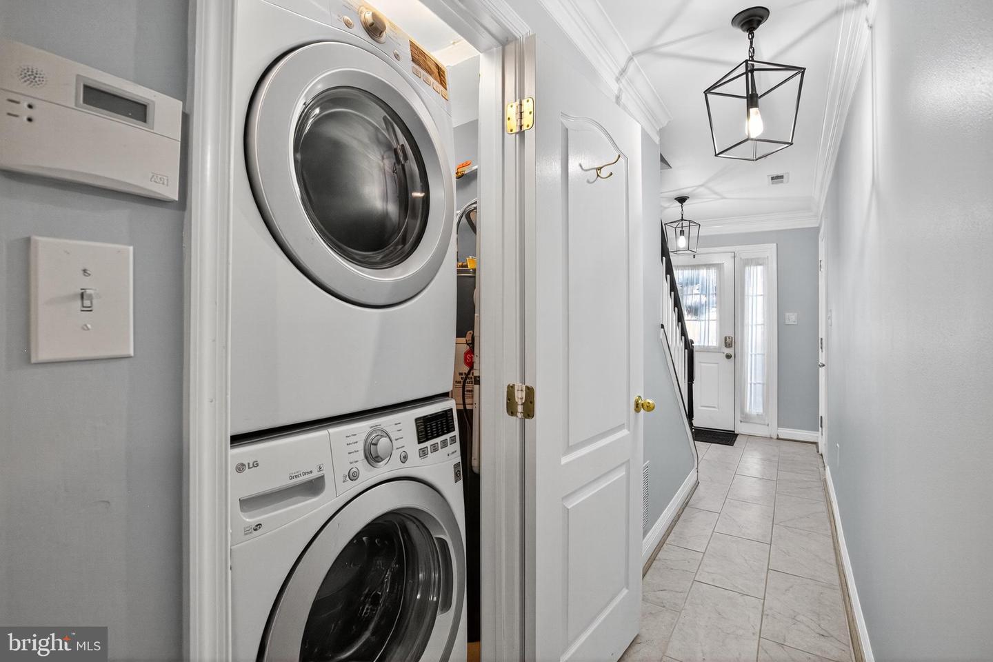 104 CAHILL DR, ALEXANDRIA, Virginia 22304, 3 Bedrooms Bedrooms, ,3 BathroomsBathrooms,Residential,For sale,104 CAHILL DR,VAAX2051488 MLS # VAAX2051488 104 CAHILL DR, ALEXANDRIA, Virginia 22304, 3 Bedrooms Bedrooms, ,3 BathroomsBathrooms,Residential,For sale,104 CAHILL DR,VAAX2051488 MLS # VAAX2051488