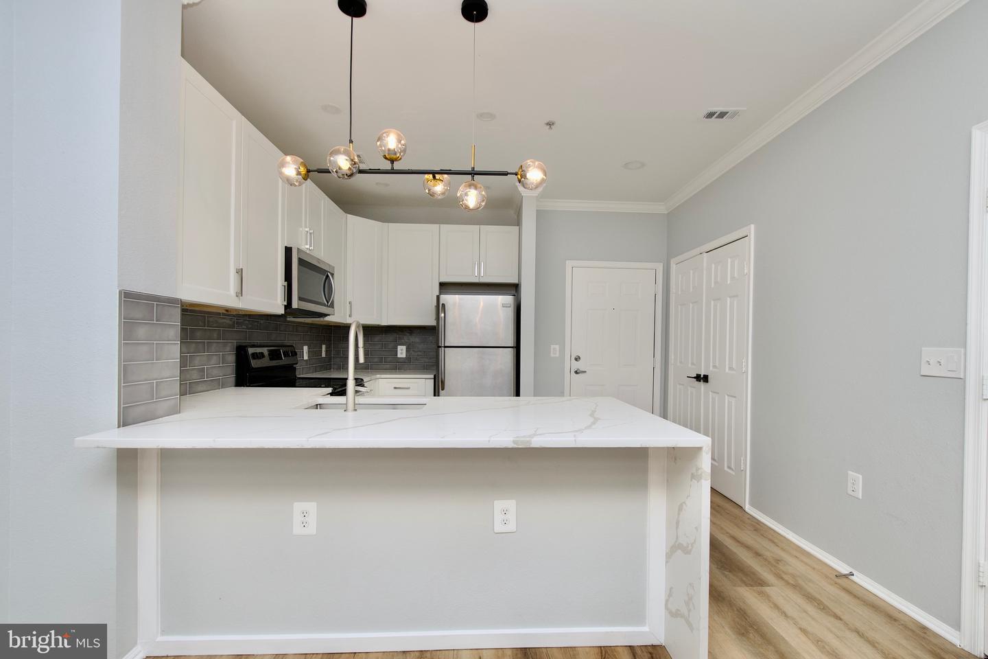 3003 NICOSH CIR #3106, FALLS CHURCH, Virginia 22042, 1 Bedroom Bedrooms, ,1 BathroomBathrooms,Residential,For sale,3003 NICOSH CIR #3106,VAFX2277618 MLS # VAFX2277618 3003 NICOSH CIR #3106, FALLS CHURCH, Virginia 22042, 1 Bedroom Bedrooms, ,1 BathroomBathrooms,Residential,For sale,3003 NICOSH CIR #3106,VAFX2277618 MLS # VAFX2277618