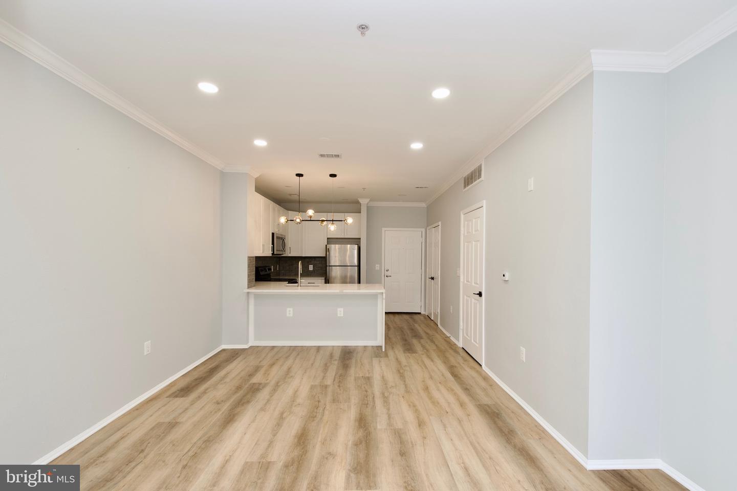 3003 NICOSH CIR #3106, FALLS CHURCH, Virginia 22042, 1 Bedroom Bedrooms, ,1 BathroomBathrooms,Residential,For sale,3003 NICOSH CIR #3106,VAFX2277618 MLS # VAFX2277618 3003 NICOSH CIR #3106, FALLS CHURCH, Virginia 22042, 1 Bedroom Bedrooms, ,1 BathroomBathrooms,Residential,For sale,3003 NICOSH CIR #3106,VAFX2277618 MLS # VAFX2277618