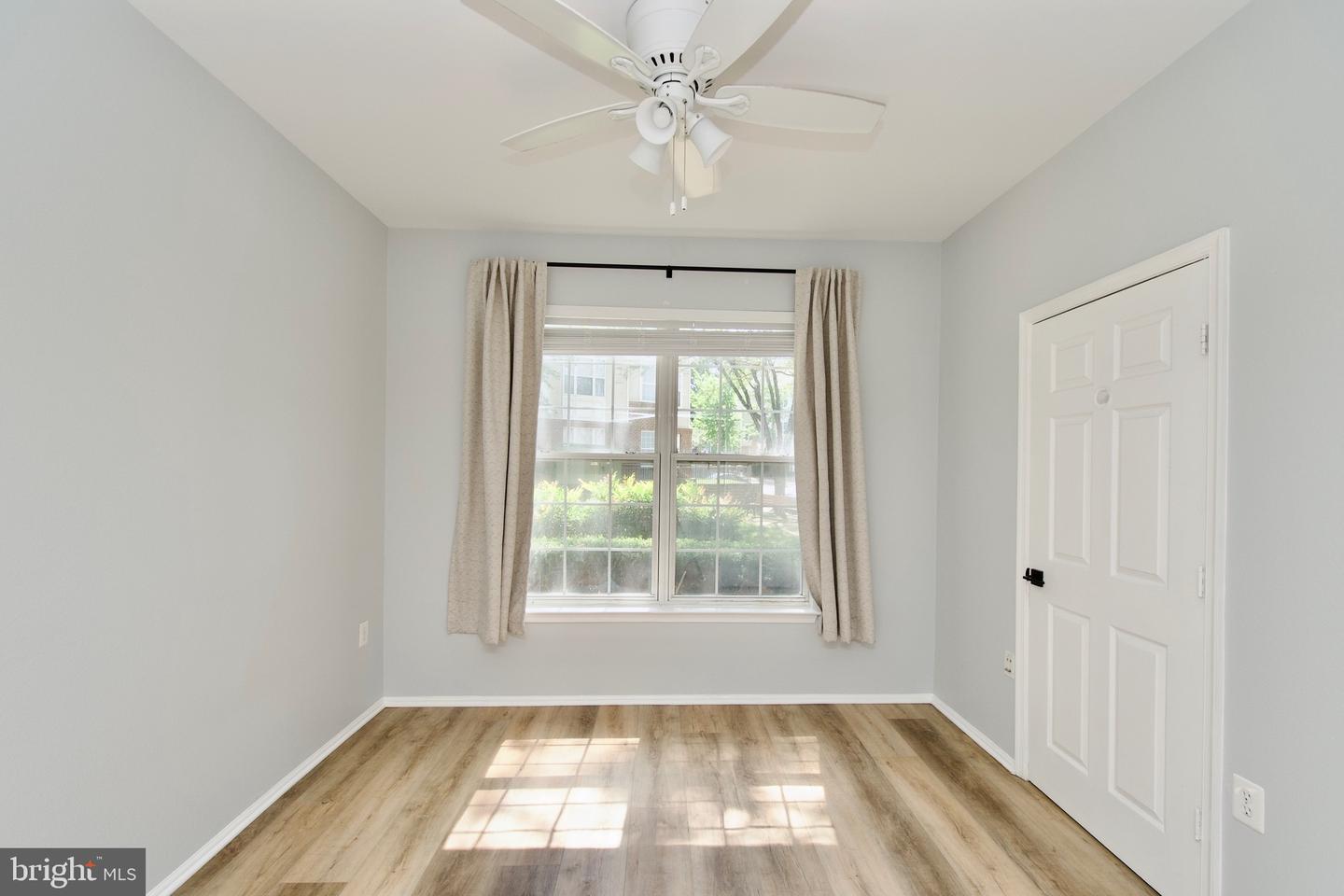 3003 NICOSH CIR #3106, FALLS CHURCH, Virginia 22042, 1 Bedroom Bedrooms, ,1 BathroomBathrooms,Residential,For sale,3003 NICOSH CIR #3106,VAFX2277618 MLS # VAFX2277618 3003 NICOSH CIR #3106, FALLS CHURCH, Virginia 22042, 1 Bedroom Bedrooms, ,1 BathroomBathrooms,Residential,For sale,3003 NICOSH CIR #3106,VAFX2277618 MLS # VAFX2277618