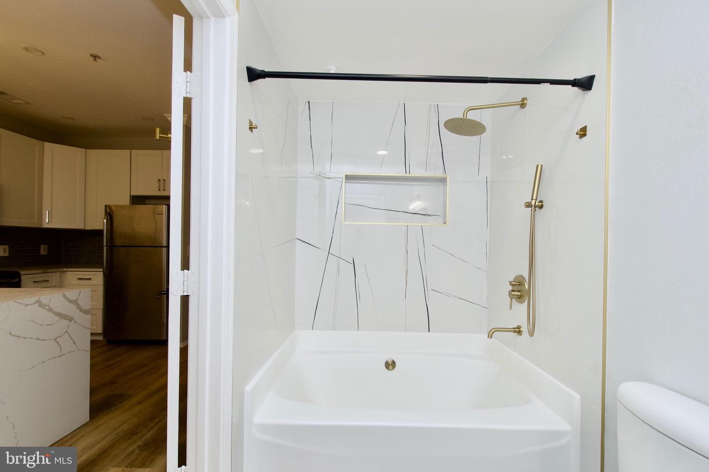 3003 NICOSH CIR #3106, FALLS CHURCH, Virginia 22042, 1 Bedroom Bedrooms, ,1 BathroomBathrooms,Residential,For sale,3003 NICOSH CIR #3106,VAFX2277618 MLS # VAFX2277618 3003 NICOSH CIR #3106, FALLS CHURCH, Virginia 22042, 1 Bedroom Bedrooms, ,1 BathroomBathrooms,Residential,For sale,3003 NICOSH CIR #3106,VAFX2277618 MLS # VAFX2277618