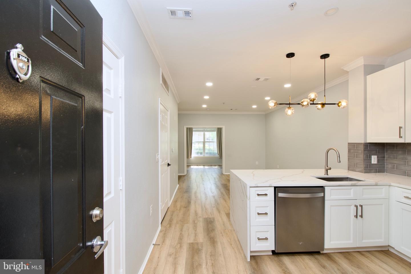 3003 NICOSH CIR #3106, FALLS CHURCH, Virginia 22042, 1 Bedroom Bedrooms, ,1 BathroomBathrooms,Residential,For sale,3003 NICOSH CIR #3106,VAFX2277618 MLS # VAFX2277618 3003 NICOSH CIR #3106, FALLS CHURCH, Virginia 22042, 1 Bedroom Bedrooms, ,1 BathroomBathrooms,Residential,For sale,3003 NICOSH CIR #3106,VAFX2277618 MLS # VAFX2277618