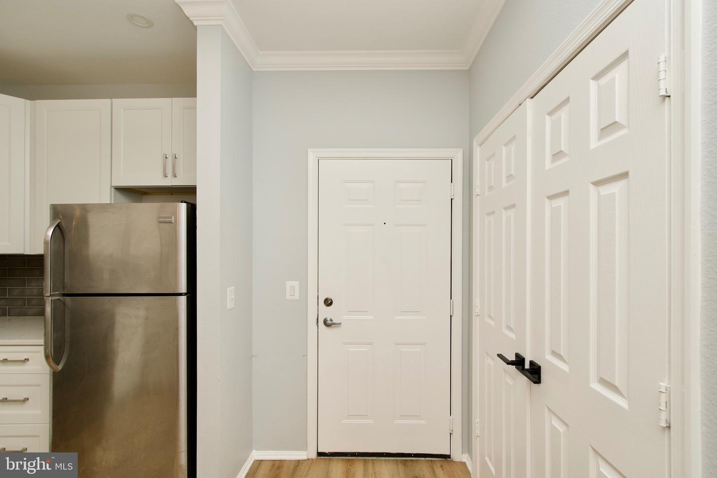 3003 NICOSH CIR #3106, FALLS CHURCH, Virginia 22042, 1 Bedroom Bedrooms, ,1 BathroomBathrooms,Residential,For sale,3003 NICOSH CIR #3106,VAFX2277618 MLS # VAFX2277618 3003 NICOSH CIR #3106, FALLS CHURCH, Virginia 22042, 1 Bedroom Bedrooms, ,1 BathroomBathrooms,Residential,For sale,3003 NICOSH CIR #3106,VAFX2277618 MLS # VAFX2277618