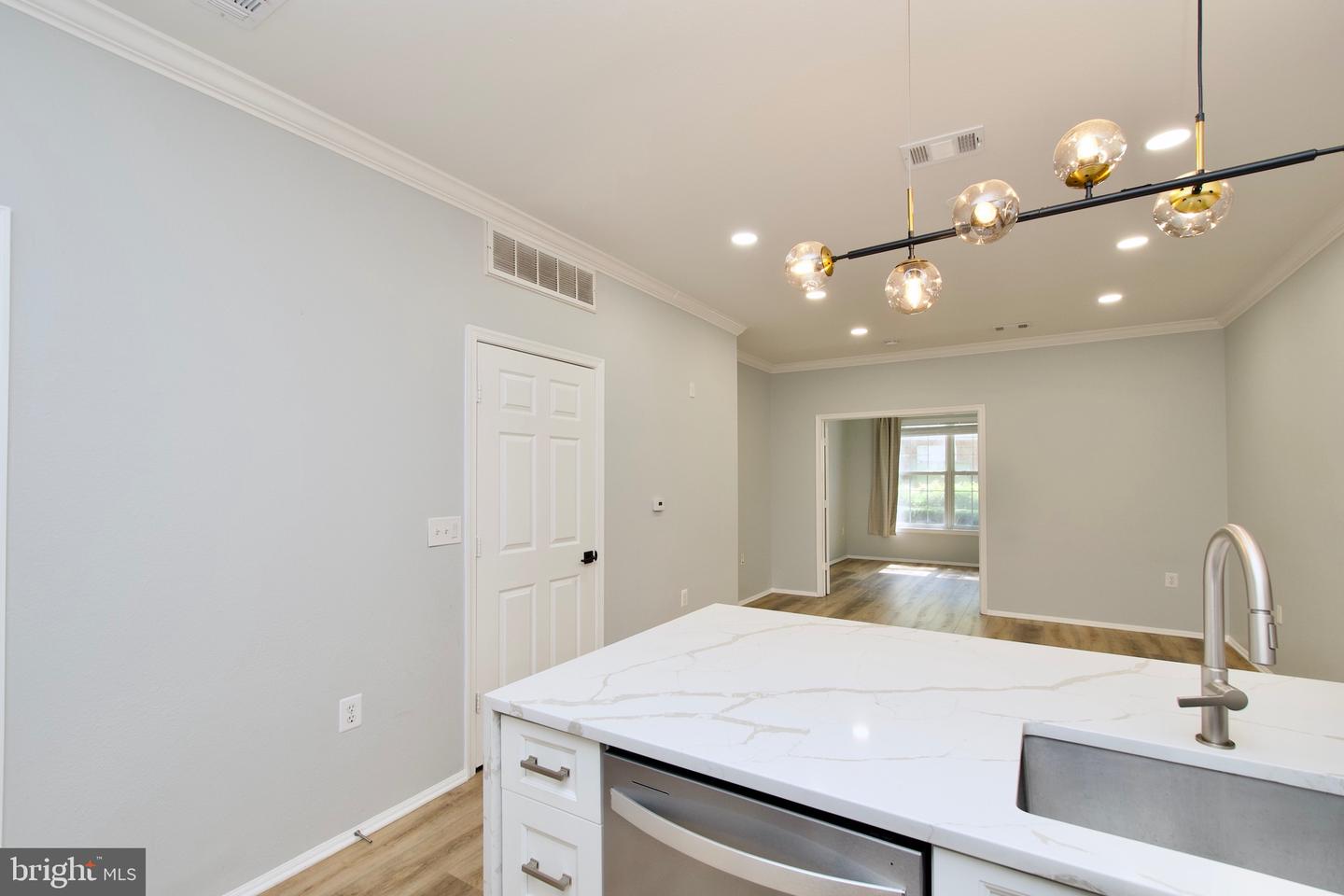 3003 NICOSH CIR #3106, FALLS CHURCH, Virginia 22042, 1 Bedroom Bedrooms, ,1 BathroomBathrooms,Residential,For sale,3003 NICOSH CIR #3106,VAFX2277618 MLS # VAFX2277618 3003 NICOSH CIR #3106, FALLS CHURCH, Virginia 22042, 1 Bedroom Bedrooms, ,1 BathroomBathrooms,Residential,For sale,3003 NICOSH CIR #3106,VAFX2277618 MLS # VAFX2277618