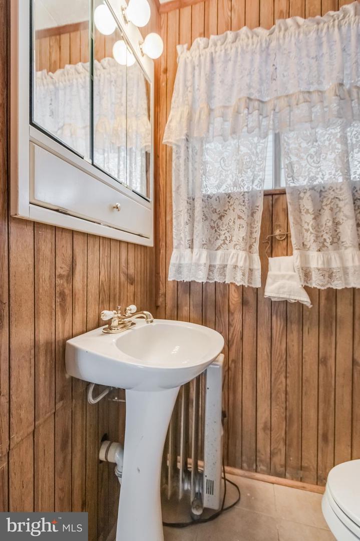 322 T ST NE, WASHINGTON, District Of Columbia 20002, 3 Bedrooms Bedrooms, ,2 BathroomsBathrooms,Residential,For sale,322 T ST NE,DCDC2189250 MLS # DCDC2189250 322 T ST NE, WASHINGTON, District Of Columbia 20002, 3 Bedrooms Bedrooms, ,2 BathroomsBathrooms,Residential,For sale,322 T ST NE,DCDC2189250 MLS # DCDC2189250