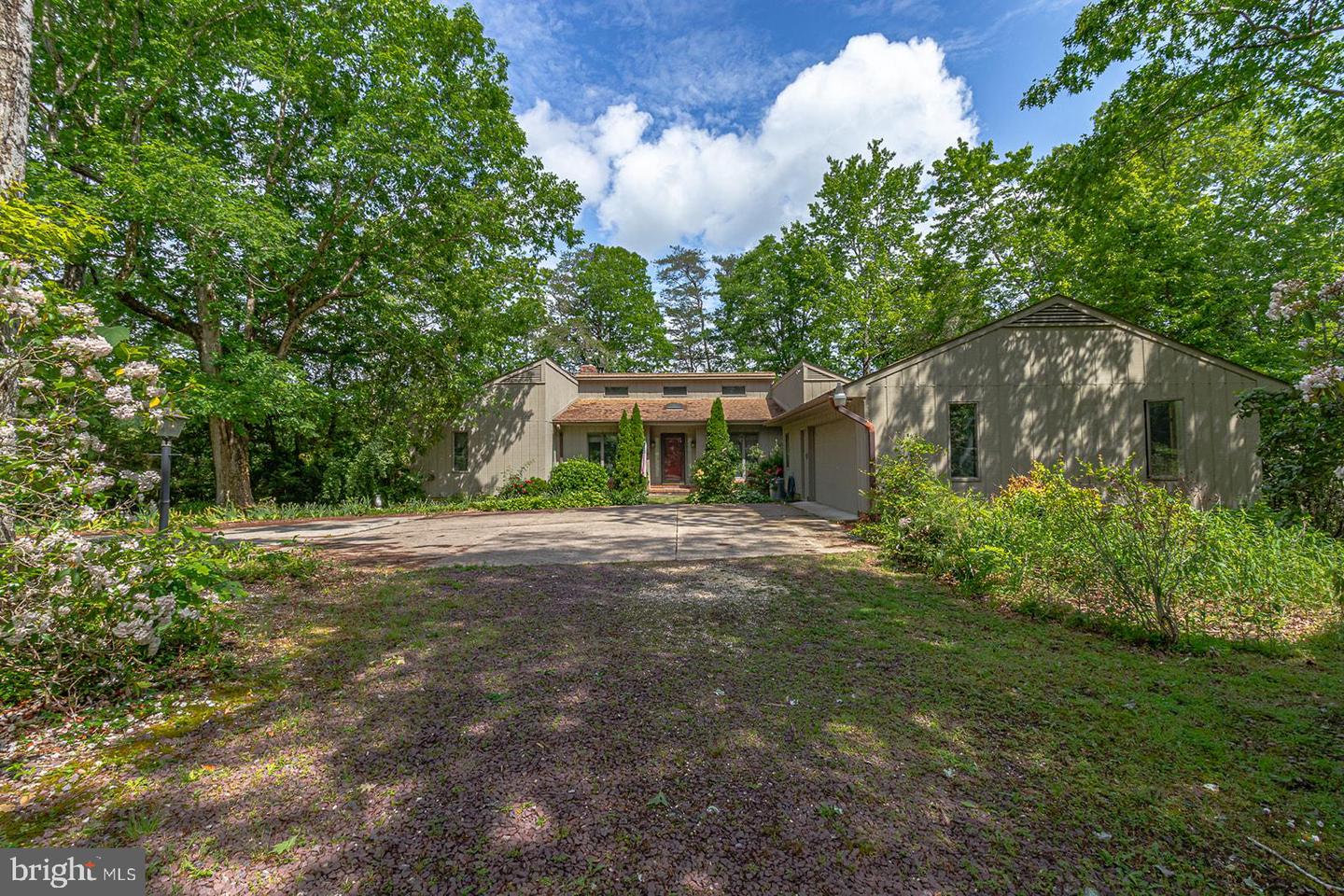 109 KINGFISHER CIRCLE, WEEMS, Virginia 22576, 3 Bedrooms Bedrooms, ,2 BathroomsBathrooms,Residential,For sale,109 KINGFISHER CIRCLE,VALV2000804 MLS # VALV2000804