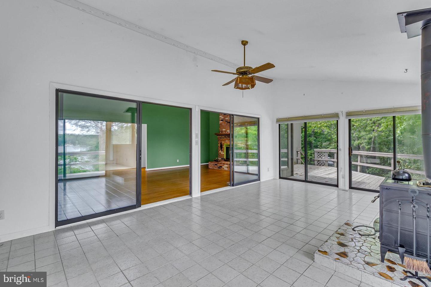 109 KINGFISHER CIRCLE, WEEMS, Virginia 22576, 3 Bedrooms Bedrooms, ,2 BathroomsBathrooms,Residential,For sale,109 KINGFISHER CIRCLE,VALV2000804 MLS # VALV2000804 109 KINGFISHER CIRCLE, WEEMS, Virginia 22576, 3 Bedrooms Bedrooms, ,2 BathroomsBathrooms,Residential,For sale,109 KINGFISHER CIRCLE,VALV2000804 MLS # VALV2000804