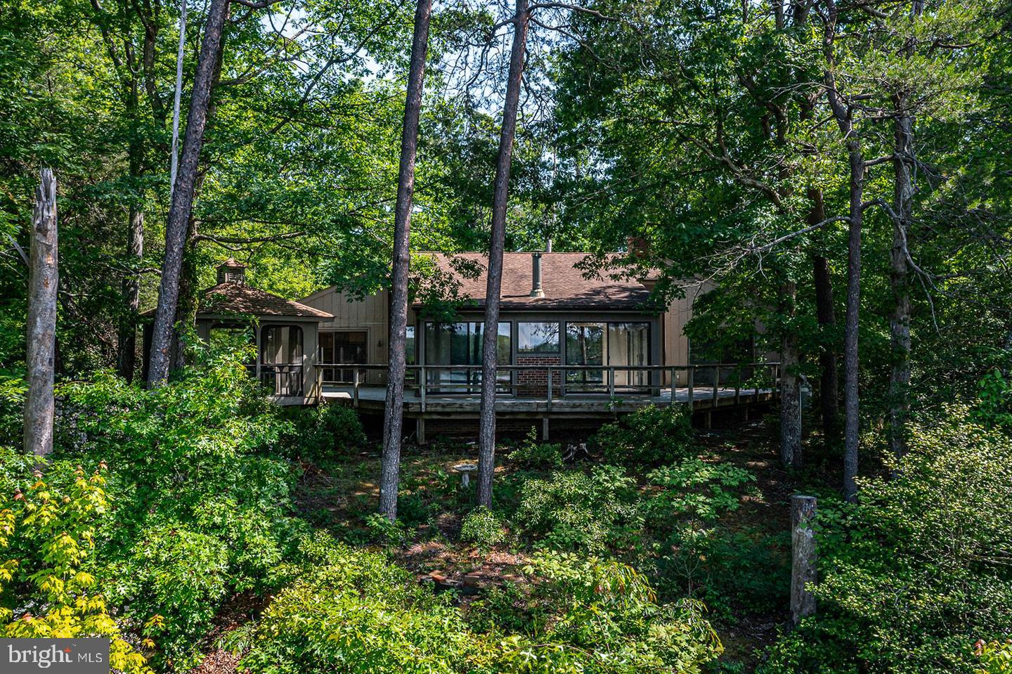 109 KINGFISHER CIRCLE, WEEMS, Virginia 22576, 3 Bedrooms Bedrooms, ,2 BathroomsBathrooms,Residential,For sale,109 KINGFISHER CIRCLE,VALV2000804 MLS # VALV2000804 109 KINGFISHER CIRCLE, WEEMS, Virginia 22576, 3 Bedrooms Bedrooms, ,2 BathroomsBathrooms,Residential,For sale,109 KINGFISHER CIRCLE,VALV2000804 MLS # VALV2000804