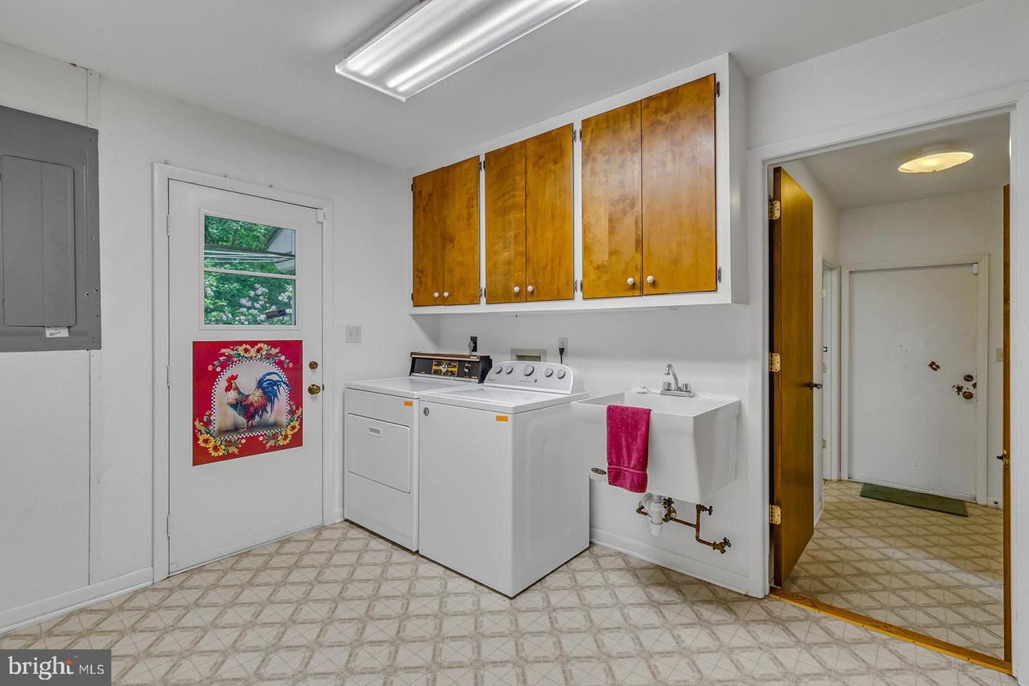 109 KINGFISHER CIRCLE, WEEMS, Virginia 22576, 3 Bedrooms Bedrooms, ,2 BathroomsBathrooms,Residential,For sale,109 KINGFISHER CIRCLE,VALV2000804 MLS # VALV2000804 109 KINGFISHER CIRCLE, WEEMS, Virginia 22576, 3 Bedrooms Bedrooms, ,2 BathroomsBathrooms,Residential,For sale,109 KINGFISHER CIRCLE,VALV2000804 MLS # VALV2000804