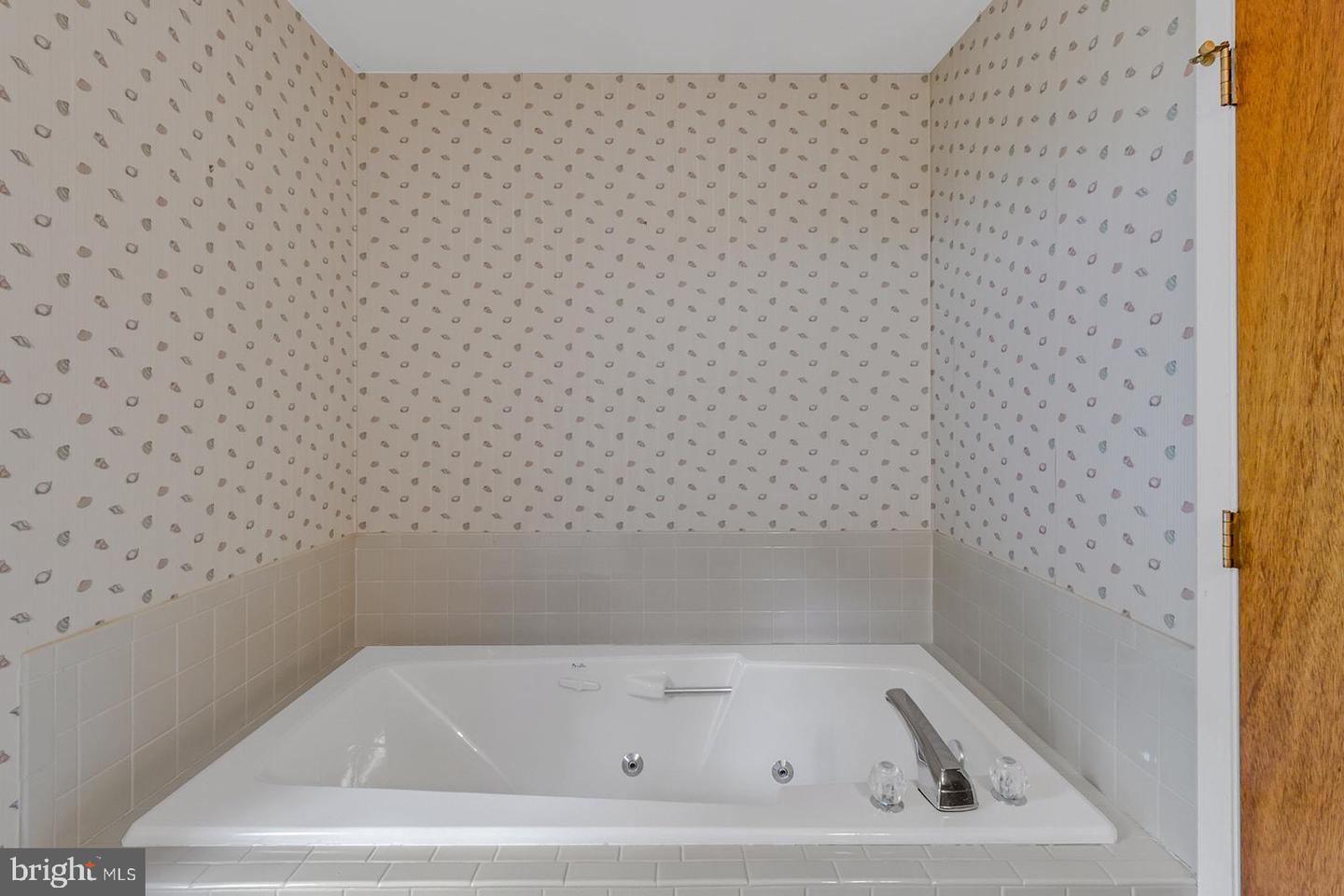 109 KINGFISHER CIRCLE, WEEMS, Virginia 22576, 3 Bedrooms Bedrooms, ,2 BathroomsBathrooms,Residential,For sale,109 KINGFISHER CIRCLE,VALV2000804 MLS # VALV2000804 109 KINGFISHER CIRCLE, WEEMS, Virginia 22576, 3 Bedrooms Bedrooms, ,2 BathroomsBathrooms,Residential,For sale,109 KINGFISHER CIRCLE,VALV2000804 MLS # VALV2000804