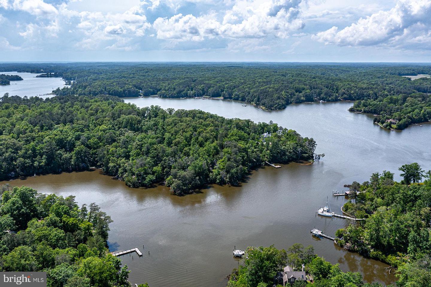 109 KINGFISHER CIRCLE, WEEMS, Virginia 22576, 3 Bedrooms Bedrooms, ,2 BathroomsBathrooms,Residential,For sale,109 KINGFISHER CIRCLE,VALV2000804 MLS # VALV2000804 109 KINGFISHER CIRCLE, WEEMS, Virginia 22576, 3 Bedrooms Bedrooms, ,2 BathroomsBathrooms,Residential,For sale,109 KINGFISHER CIRCLE,VALV2000804 MLS # VALV2000804