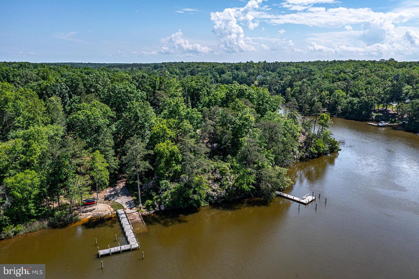 109 KINGFISHER CIRCLE, WEEMS, Virginia 22576, 3 Bedrooms Bedrooms, ,2 BathroomsBathrooms,Residential,For sale,109 KINGFISHER CIRCLE,VALV2000804 MLS # VALV2000804 109 KINGFISHER CIRCLE, WEEMS, Virginia 22576, 3 Bedrooms Bedrooms, ,2 BathroomsBathrooms,Residential,For sale,109 KINGFISHER CIRCLE,VALV2000804 MLS # VALV2000804