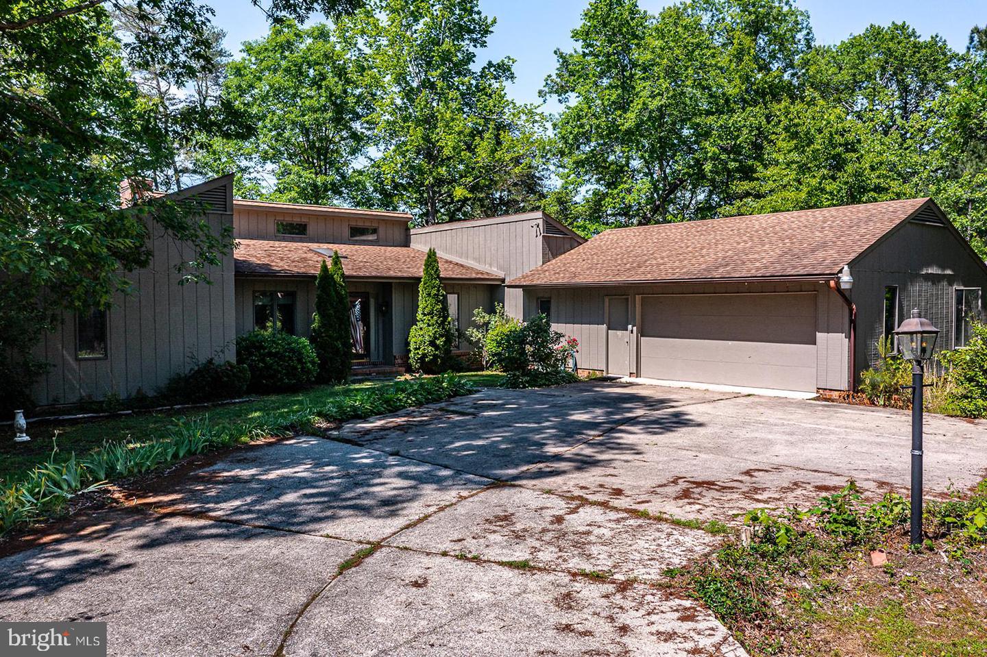 109 KINGFISHER CIRCLE, WEEMS, Virginia 22576, 3 Bedrooms Bedrooms, ,2 BathroomsBathrooms,Residential,For sale,109 KINGFISHER CIRCLE,VALV2000804 MLS # VALV2000804 109 KINGFISHER CIRCLE, WEEMS, Virginia 22576, 3 Bedrooms Bedrooms, ,2 BathroomsBathrooms,Residential,For sale,109 KINGFISHER CIRCLE,VALV2000804 MLS # VALV2000804