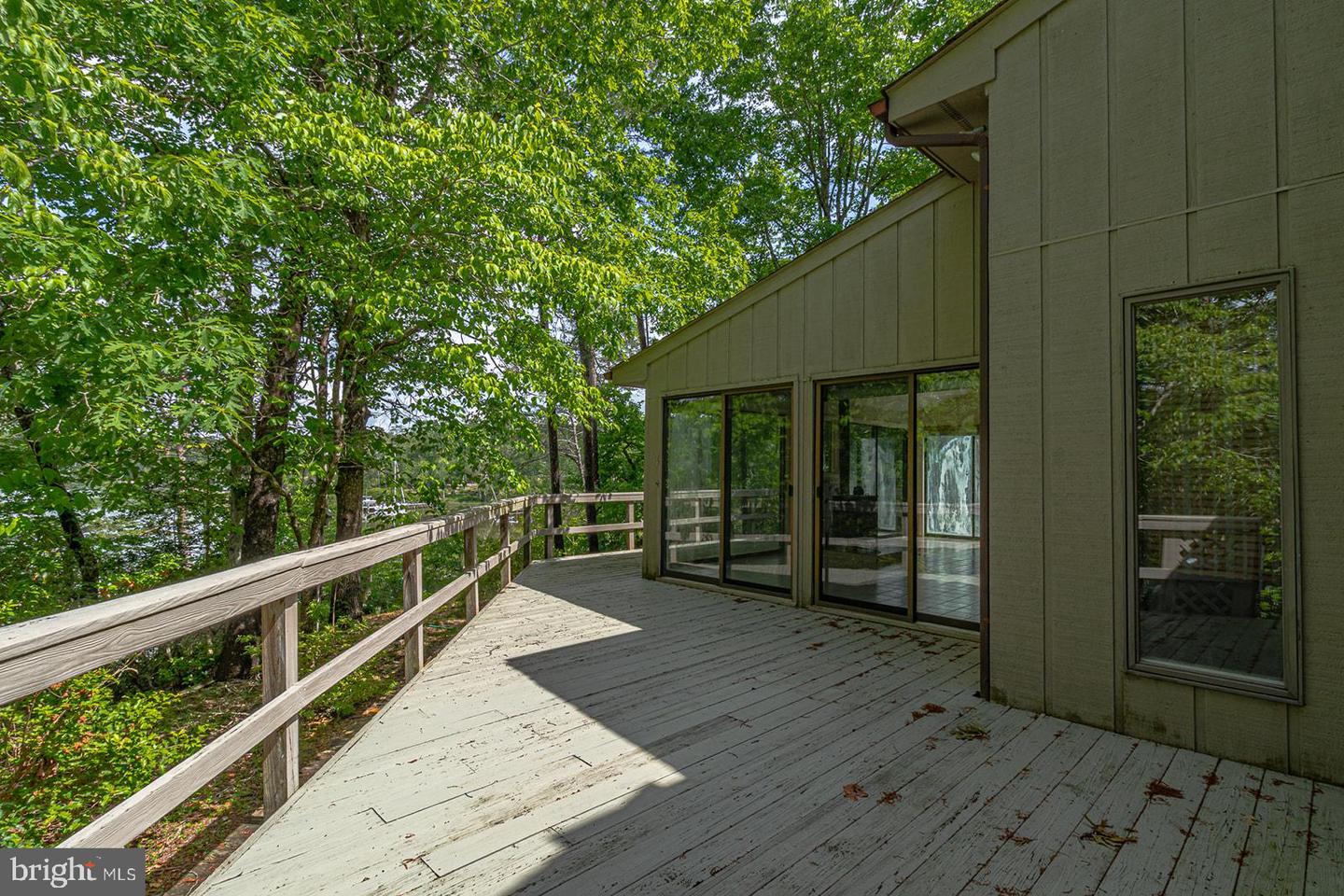 109 KINGFISHER CIRCLE, WEEMS, Virginia 22576, 3 Bedrooms Bedrooms, ,2 BathroomsBathrooms,Residential,For sale,109 KINGFISHER CIRCLE,VALV2000804 MLS # VALV2000804 109 KINGFISHER CIRCLE, WEEMS, Virginia 22576, 3 Bedrooms Bedrooms, ,2 BathroomsBathrooms,Residential,For sale,109 KINGFISHER CIRCLE,VALV2000804 MLS # VALV2000804