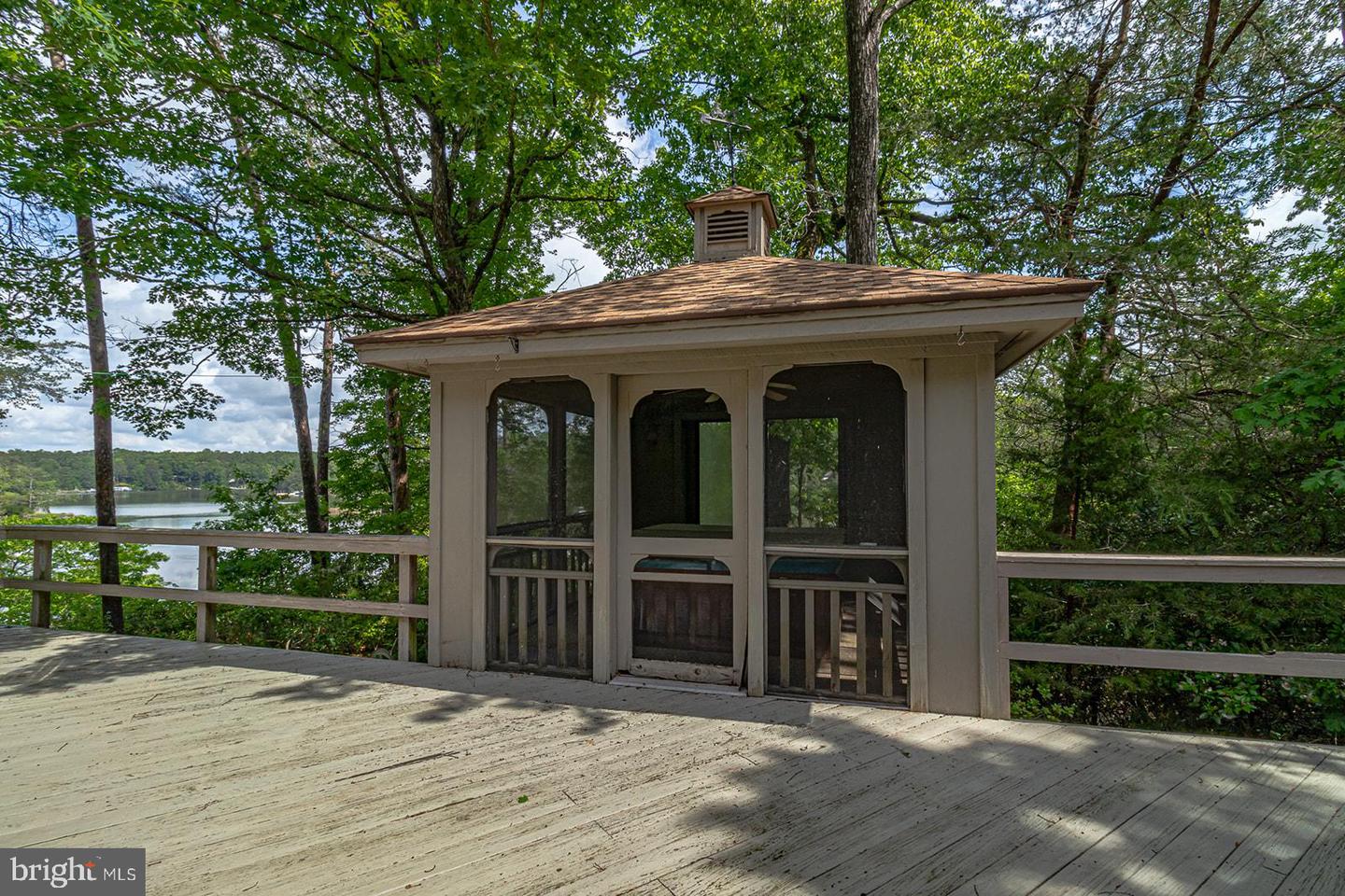 109 KINGFISHER CIRCLE, WEEMS, Virginia 22576, 3 Bedrooms Bedrooms, ,2 BathroomsBathrooms,Residential,For sale,109 KINGFISHER CIRCLE,VALV2000804 MLS # VALV2000804 109 KINGFISHER CIRCLE, WEEMS, Virginia 22576, 3 Bedrooms Bedrooms, ,2 BathroomsBathrooms,Residential,For sale,109 KINGFISHER CIRCLE,VALV2000804 MLS # VALV2000804