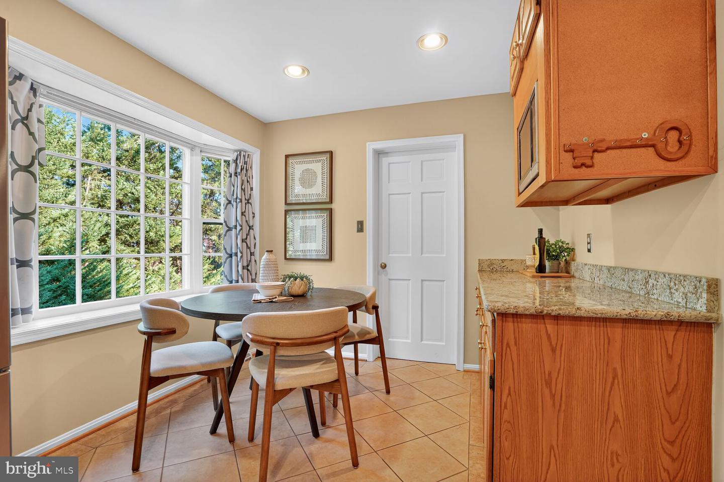 4893 35TH RD N, ARLINGTON, Virginia 22207, 6 Bedrooms Bedrooms, 12 Rooms Rooms,3 BathroomsBathrooms,Residential,For sale,4893 35TH RD N,VAAR2062184 MLS # VAAR2062184 4893 35TH RD N, ARLINGTON, Virginia 22207, 6 Bedrooms Bedrooms, 12 Rooms Rooms,3 BathroomsBathrooms,Residential,For sale,4893 35TH RD N,VAAR2062184 MLS # VAAR2062184