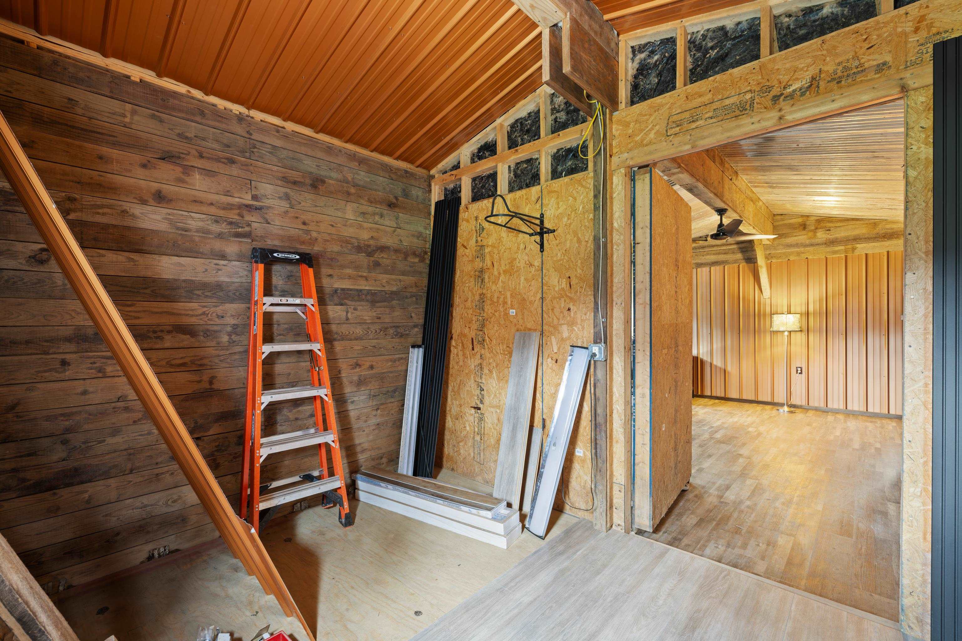 3441 W MIDLAND TRL, LEXINGTON, Virginia 24450, 2 Bedrooms Bedrooms, ,1 BathroomBathrooms,Residential,3441 W MIDLAND TRL,670751 MLS # 670751