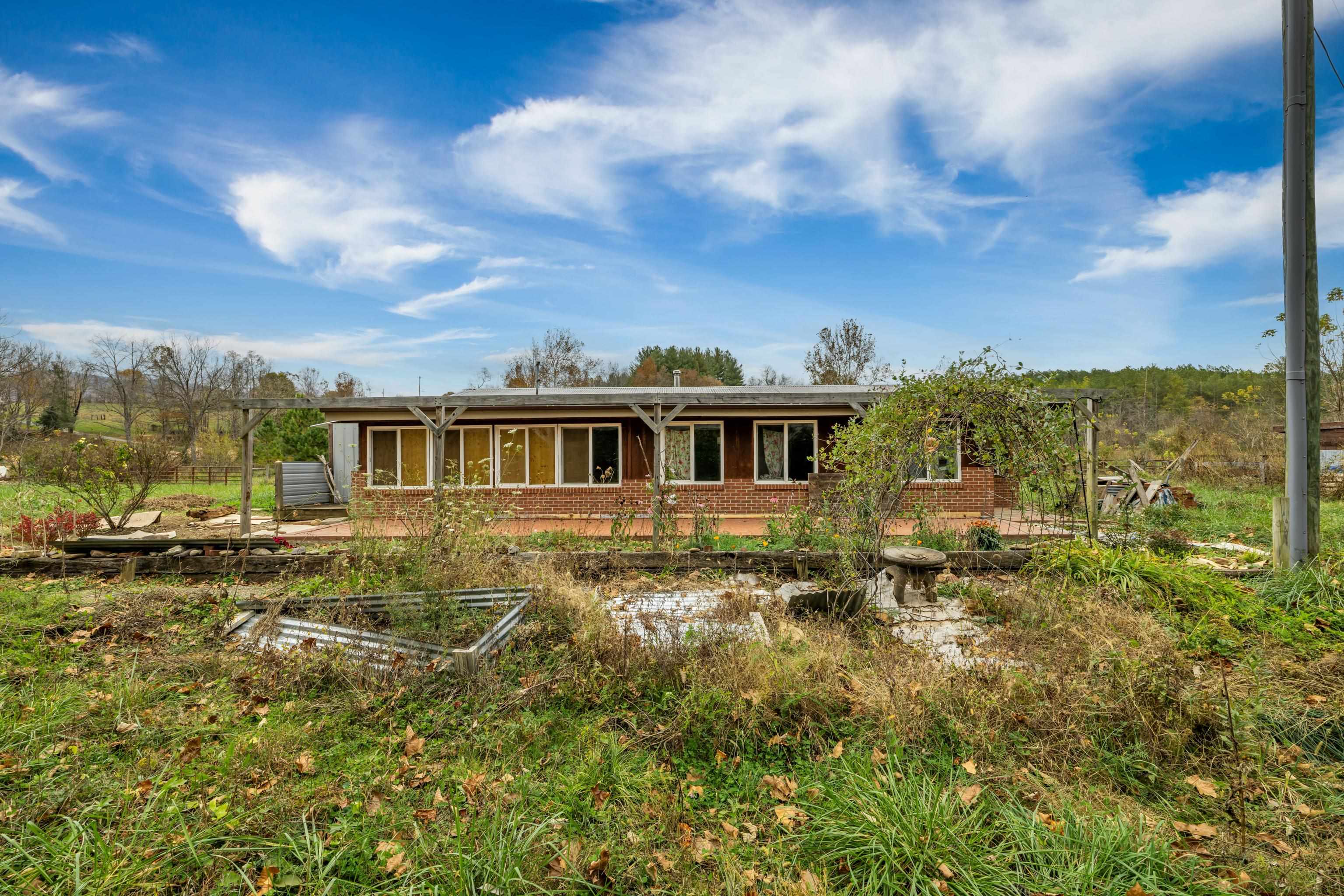 3441 W MIDLAND TRL, LEXINGTON, Virginia 24450, 2 Bedrooms Bedrooms, ,1 BathroomBathrooms,Residential,3441 W MIDLAND TRL,670751 MLS # 670751