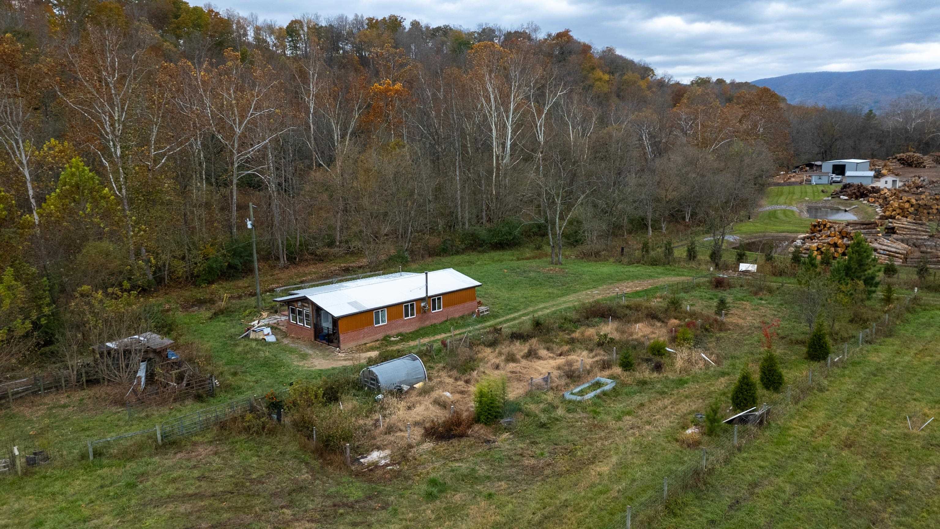 3441 W MIDLAND TRL, LEXINGTON, Virginia 24450, 2 Bedrooms Bedrooms, ,1 BathroomBathrooms,Residential,3441 W MIDLAND TRL,670751 MLS # 670751