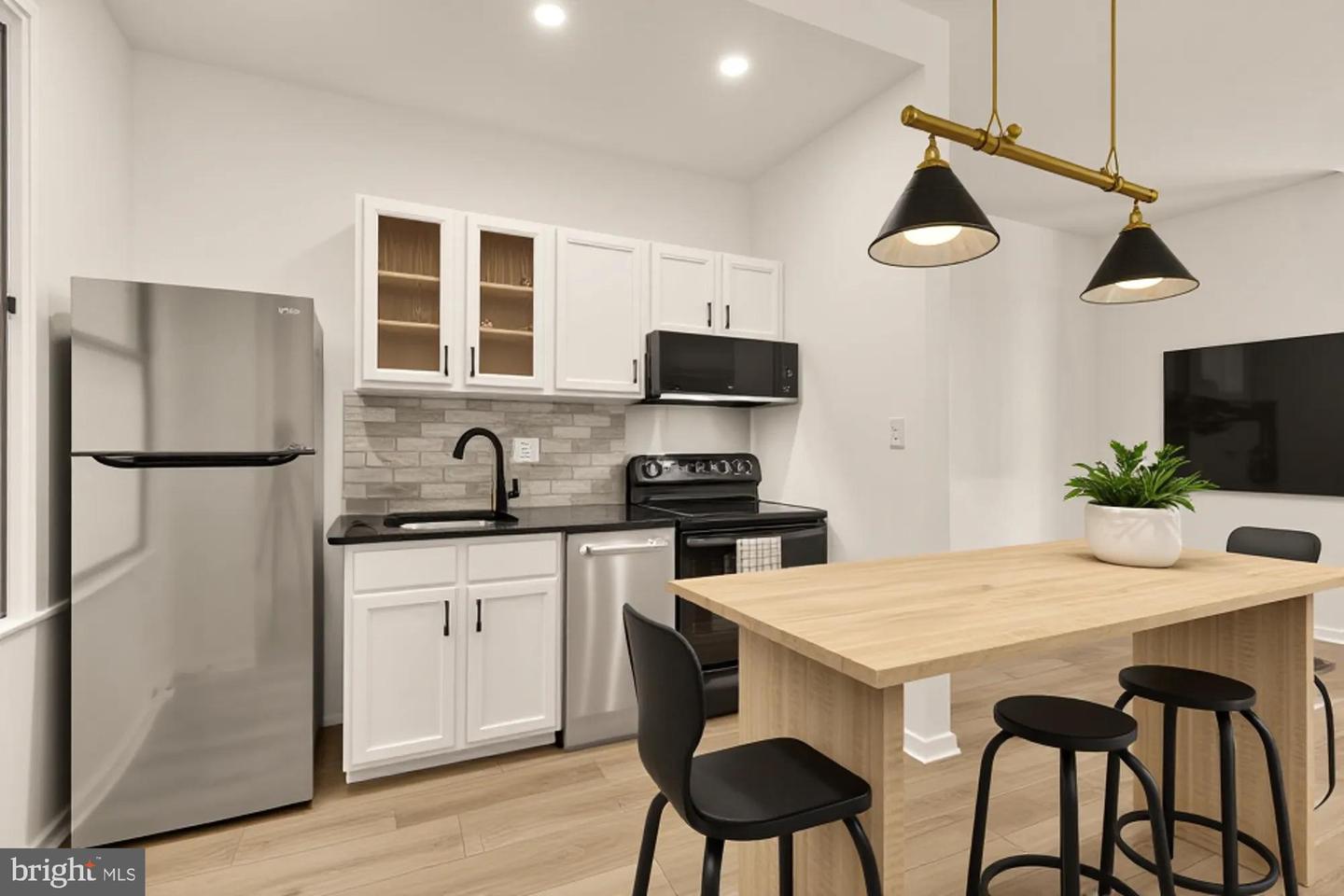 1822 15TH ST NW #107, WASHINGTON, District Of Columbia 20009, ,1 BathroomBathrooms,Residential,For sale,1822 15TH ST NW #107,DCDC2214974 MLS # DCDC2214974 1822 15TH ST NW #107, WASHINGTON, District Of Columbia 20009, ,1 BathroomBathrooms,Residential,For sale,1822 15TH ST NW #107,DCDC2214974 MLS # DCDC2214974