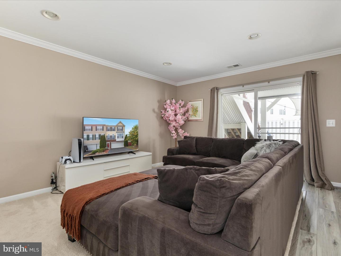 2433 BATTERY HILL CIR, WOODBRIDGE, Virginia 22191, 4 Bedrooms Bedrooms, 8 Rooms Rooms,3 BathroomsBathrooms,Residential,For sale,2433 BATTERY HILL CIR,VAPW2101840 MLS # VAPW2101840 2433 BATTERY HILL CIR, WOODBRIDGE, Virginia 22191, 4 Bedrooms Bedrooms, 8 Rooms Rooms,3 BathroomsBathrooms,Residential,For sale,2433 BATTERY HILL CIR,VAPW2101840 MLS # VAPW2101840