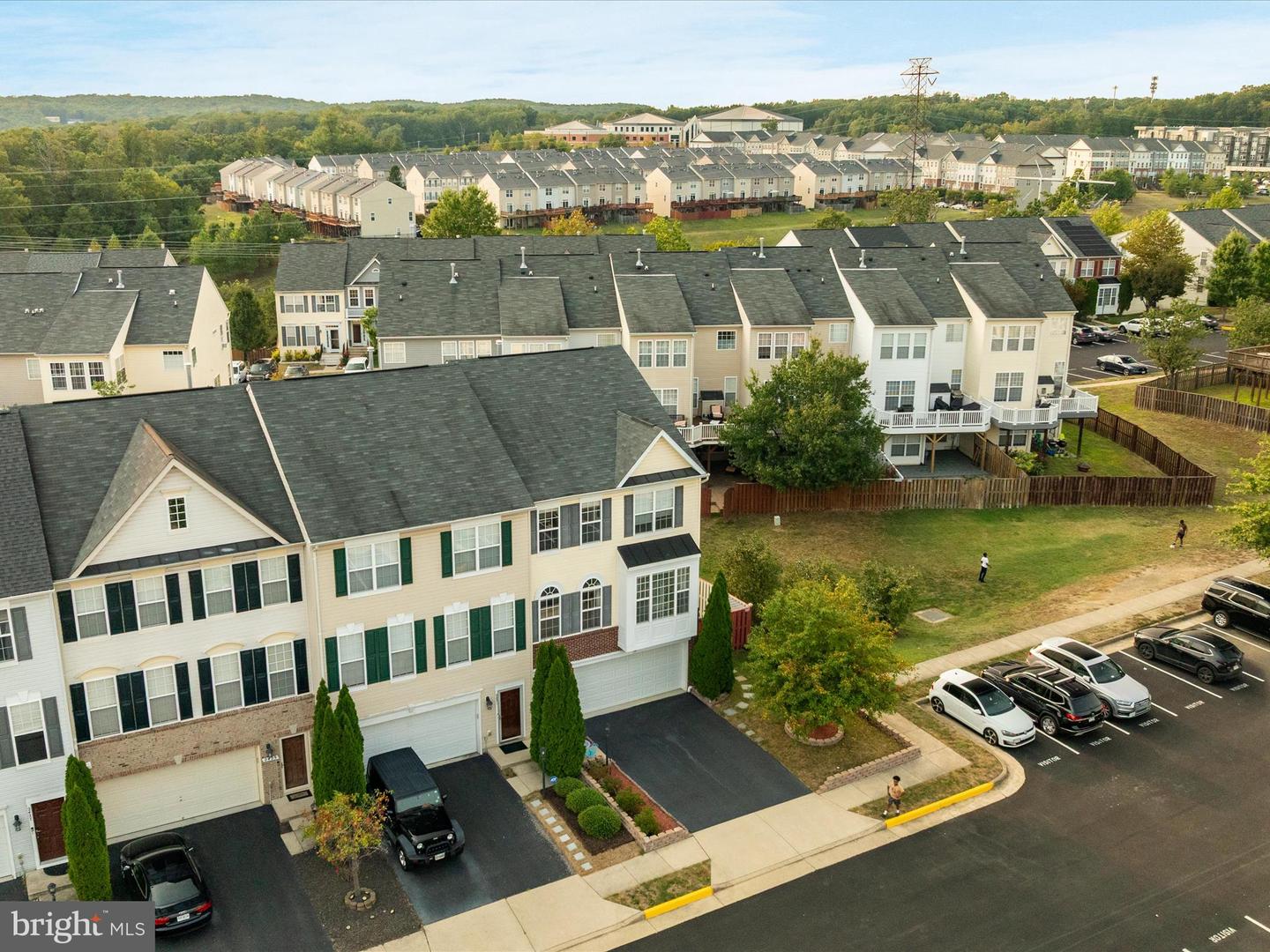 2433 BATTERY HILL CIR, WOODBRIDGE, Virginia 22191, 4 Bedrooms Bedrooms, 8 Rooms Rooms,3 BathroomsBathrooms,Residential,For sale,2433 BATTERY HILL CIR,VAPW2101840 MLS # VAPW2101840 2433 BATTERY HILL CIR, WOODBRIDGE, Virginia 22191, 4 Bedrooms Bedrooms, 8 Rooms Rooms,3 BathroomsBathrooms,Residential,For sale,2433 BATTERY HILL CIR,VAPW2101840 MLS # VAPW2101840