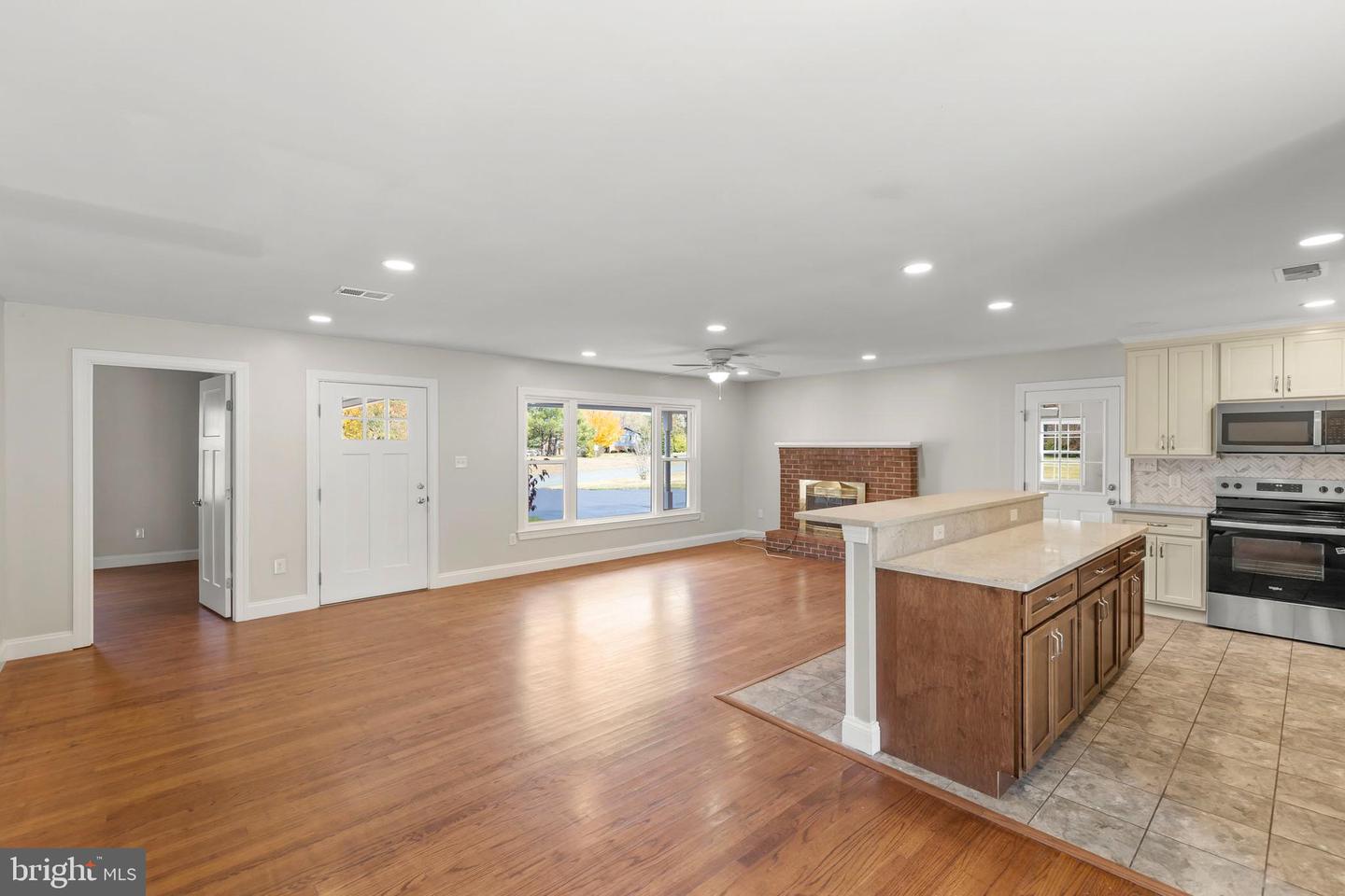 204 LAUREL HILL DR, STEPHENS CITY, Virginia 22655, 3 Bedrooms Bedrooms, ,3 BathroomsBathrooms,Residential,For sale,204 LAUREL HILL DR,VAFV2036302 MLS # VAFV2036302 204 LAUREL HILL DR, STEPHENS CITY, Virginia 22655, 3 Bedrooms Bedrooms, ,3 BathroomsBathrooms,Residential,For sale,204 LAUREL HILL DR,VAFV2036302 MLS # VAFV2036302